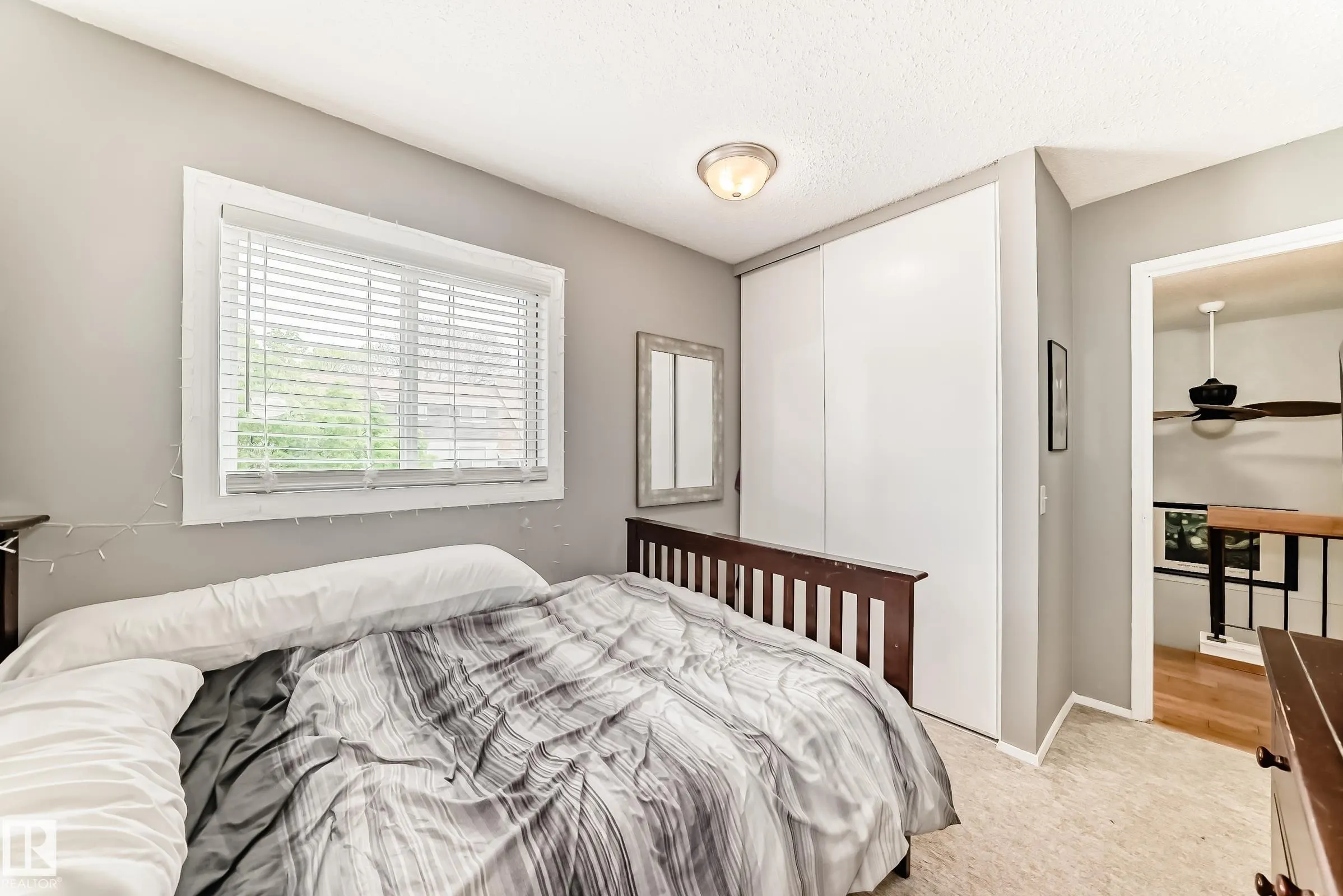 33 GRANDIN WOODS