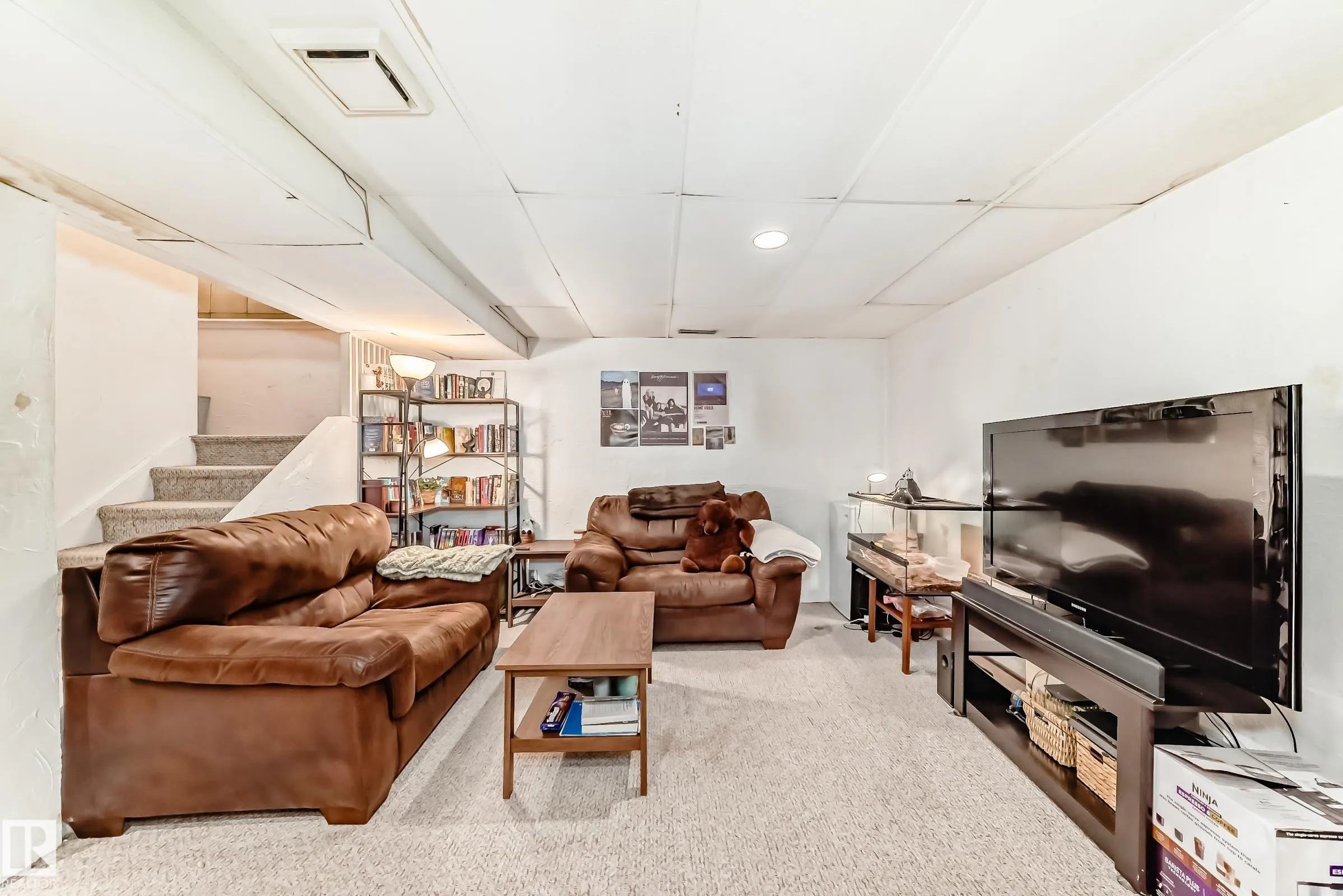 33 GRANDIN WOODS
