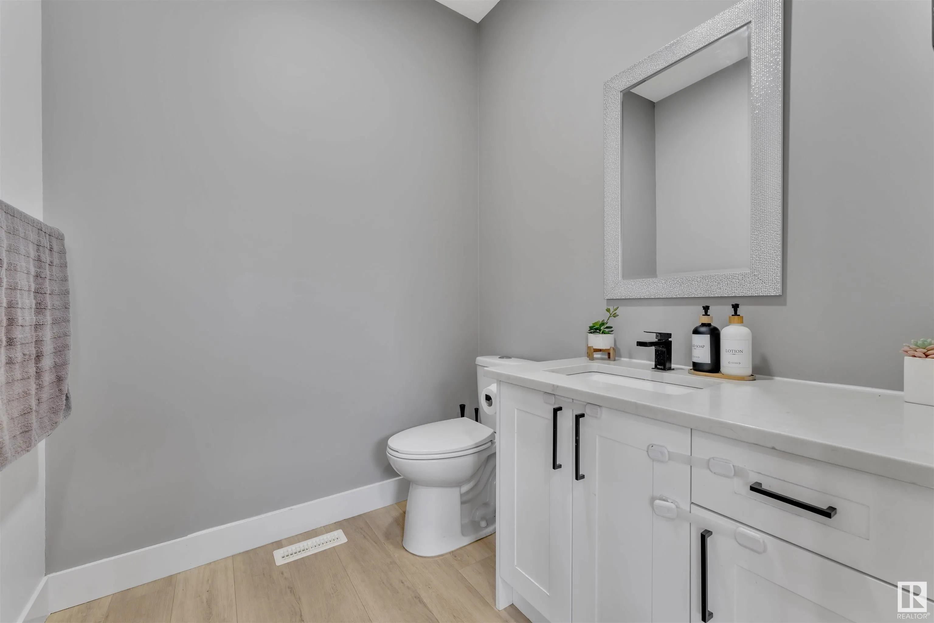 576 GLENRIDDING RAVINE Drive