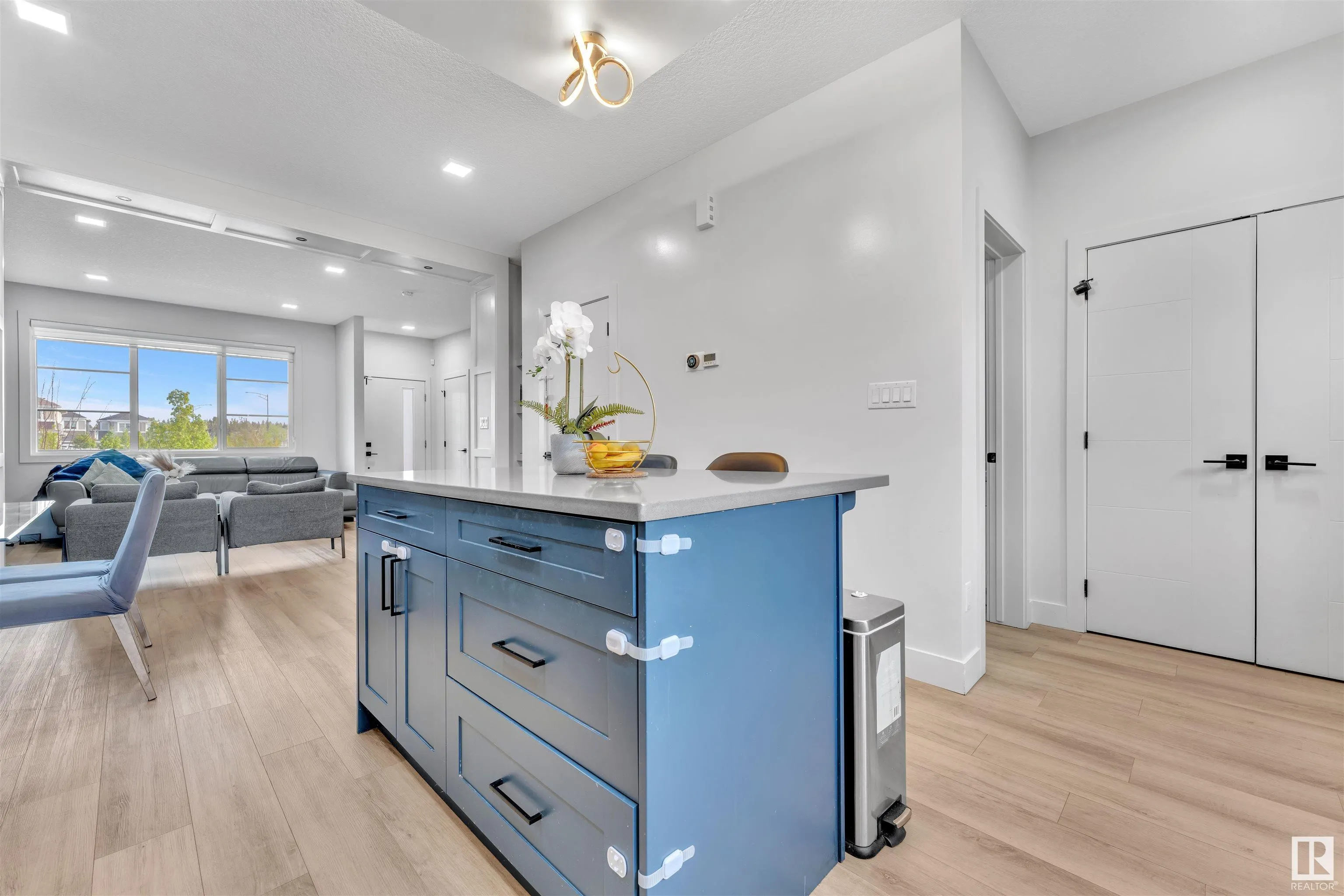 576 GLENRIDDING RAVINE Drive