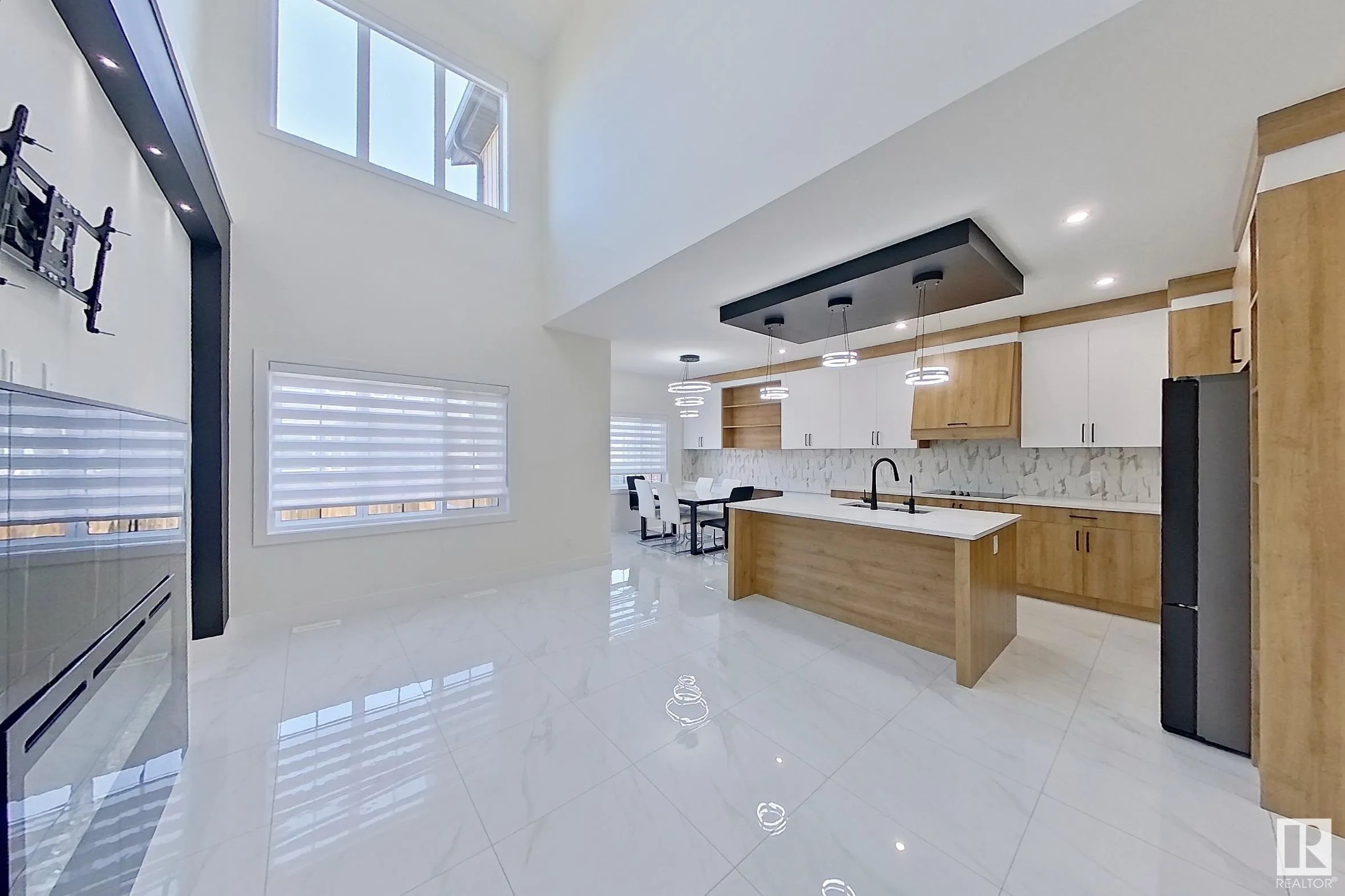 3239 PELERIN Crescent