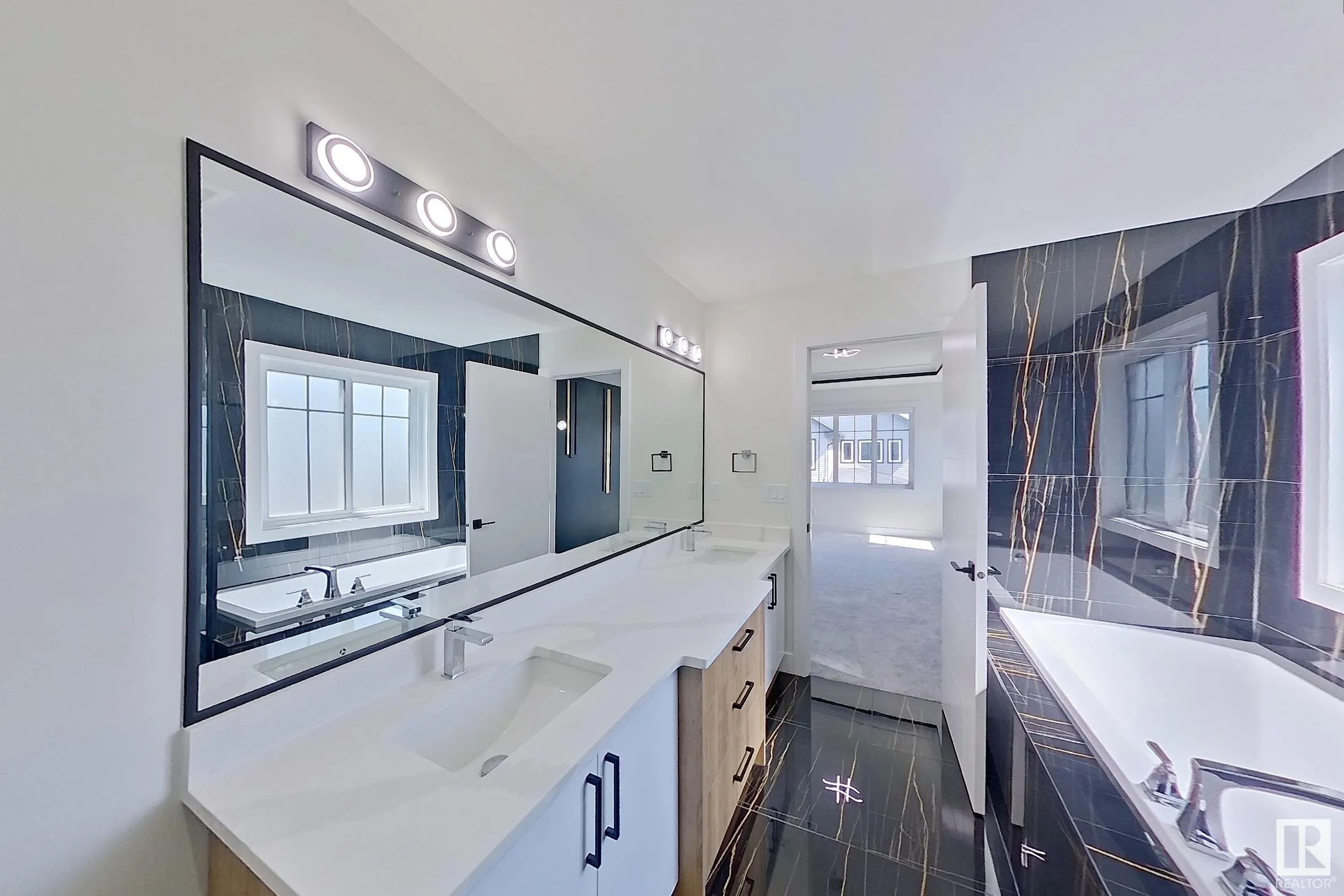3239 PELERIN Crescent