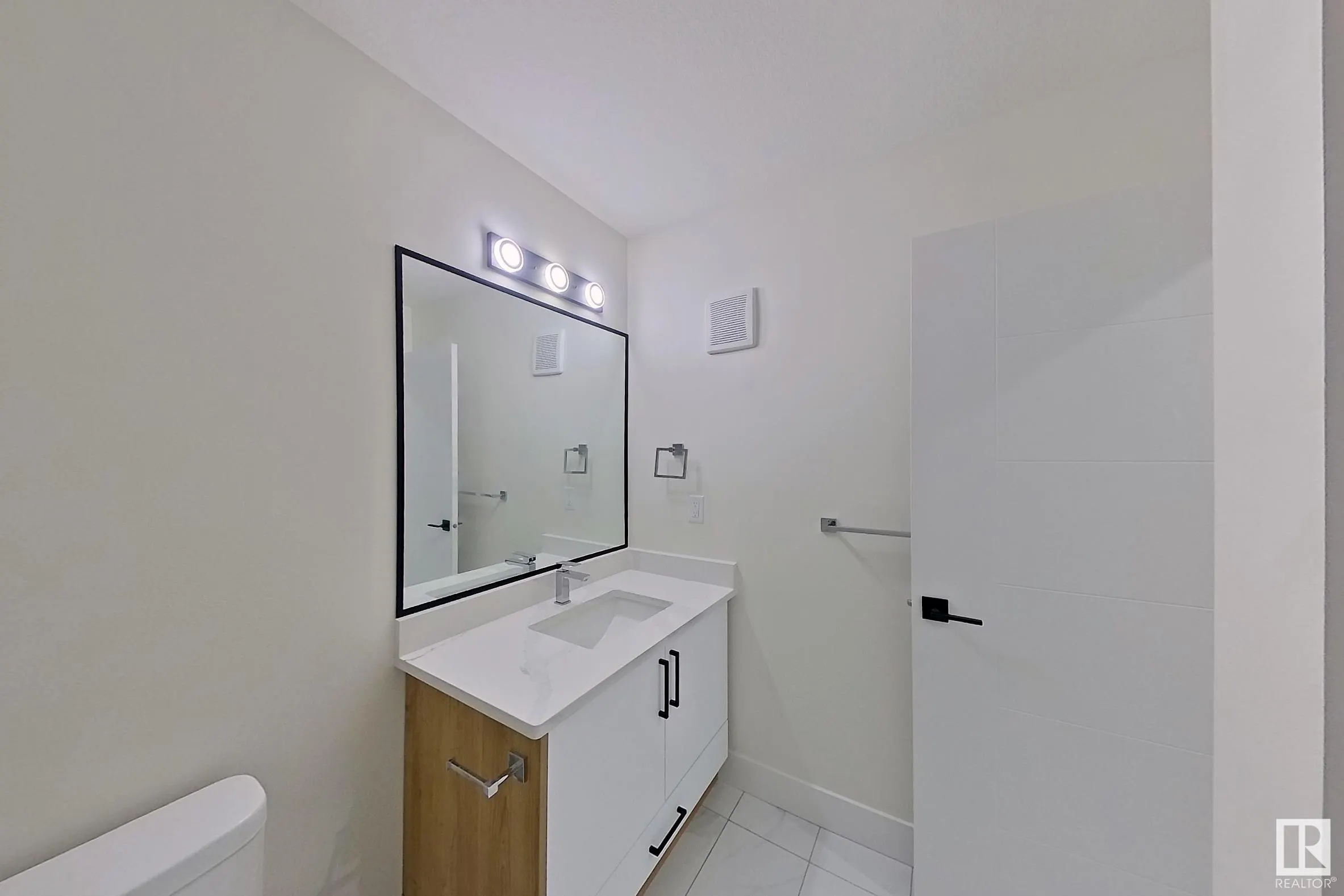 3239 PELERIN Crescent