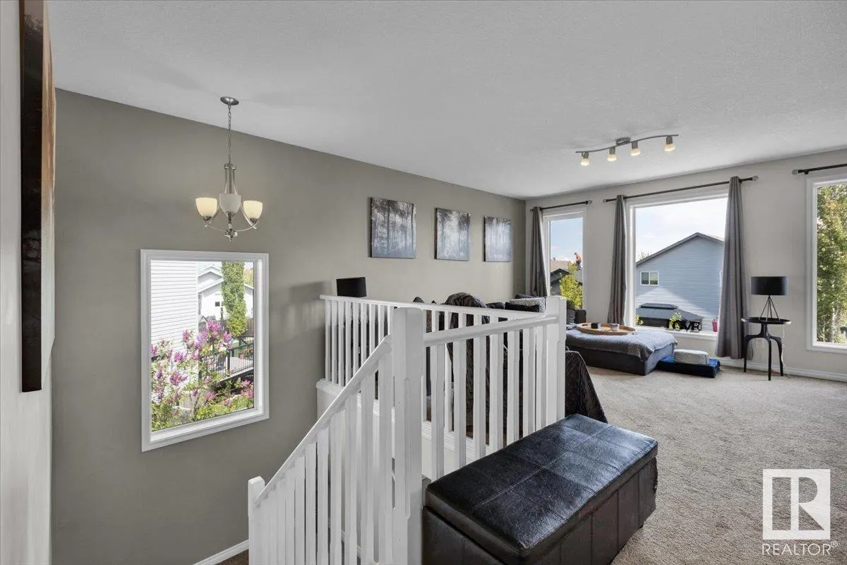 815 FOXWOOD Bay