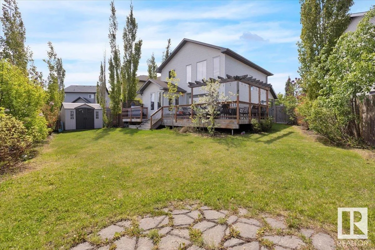 815 FOXWOOD Bay