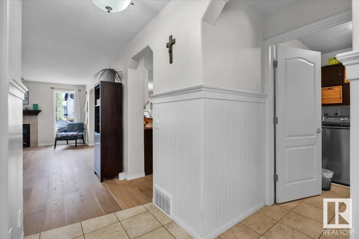 815 FOXWOOD Bay