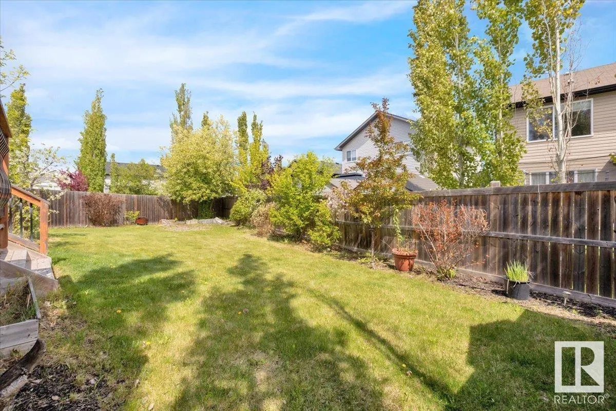 815 FOXWOOD Bay