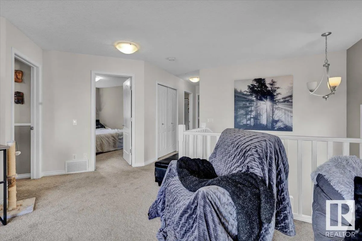 815 FOXWOOD Bay
