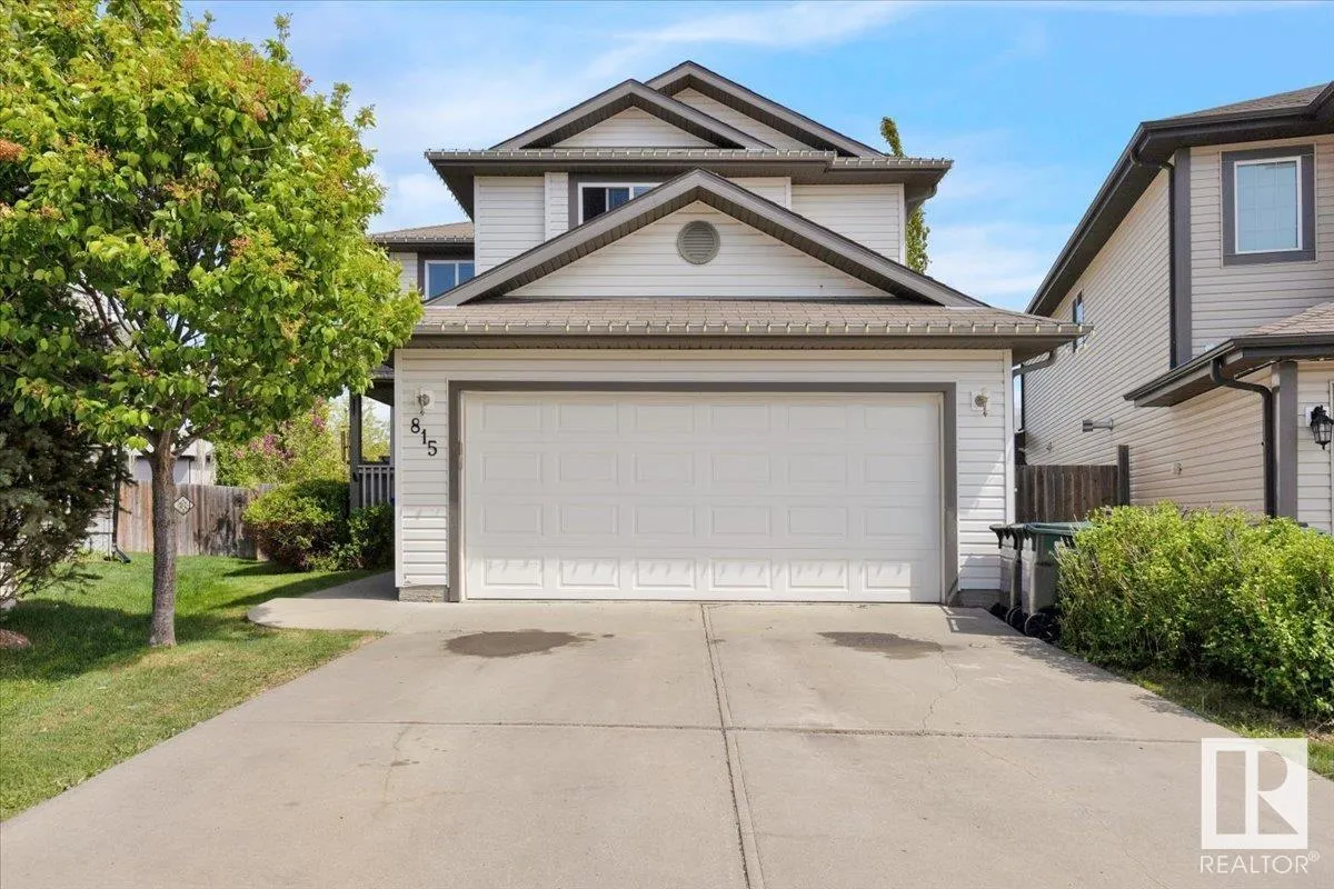 815 FOXWOOD Bay