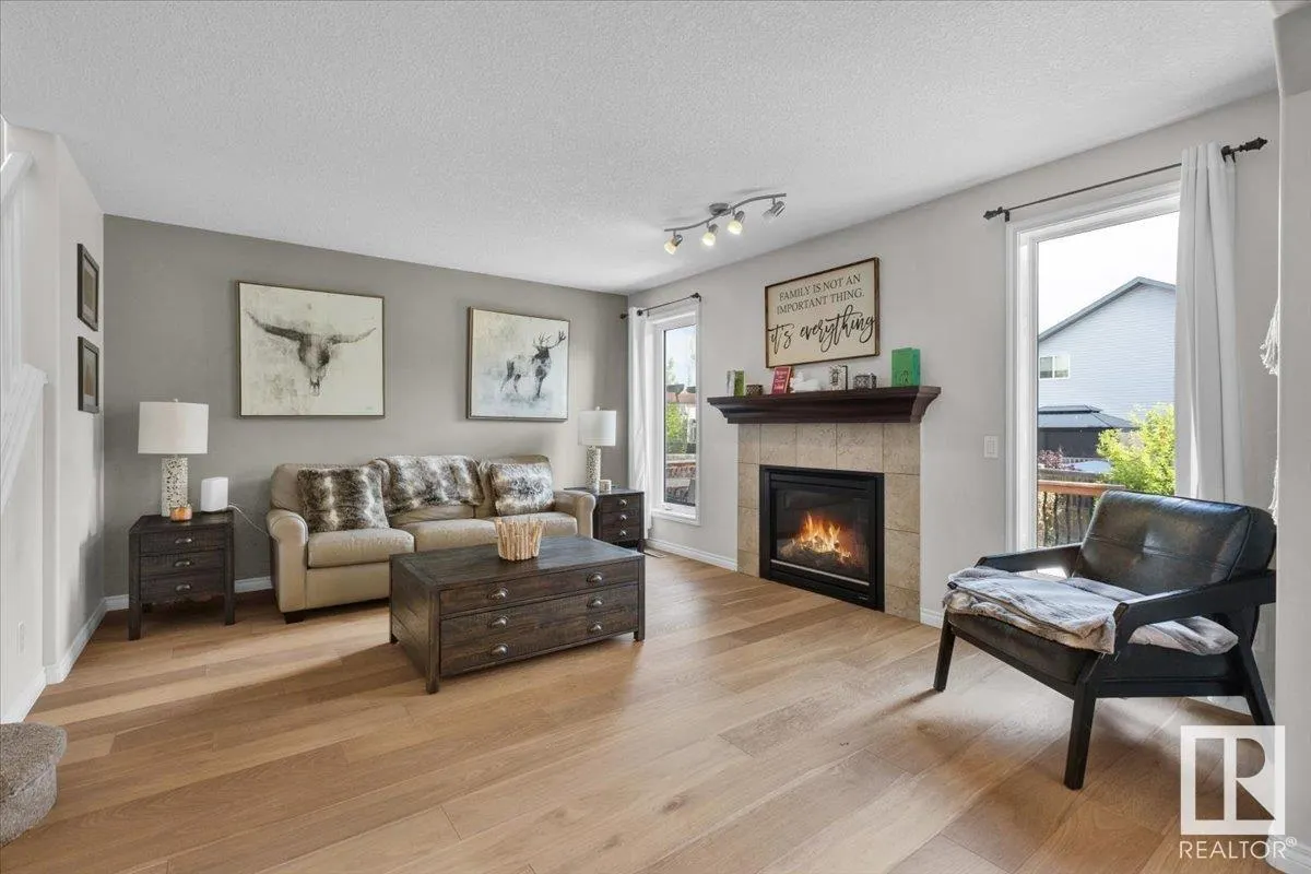 815 FOXWOOD Bay