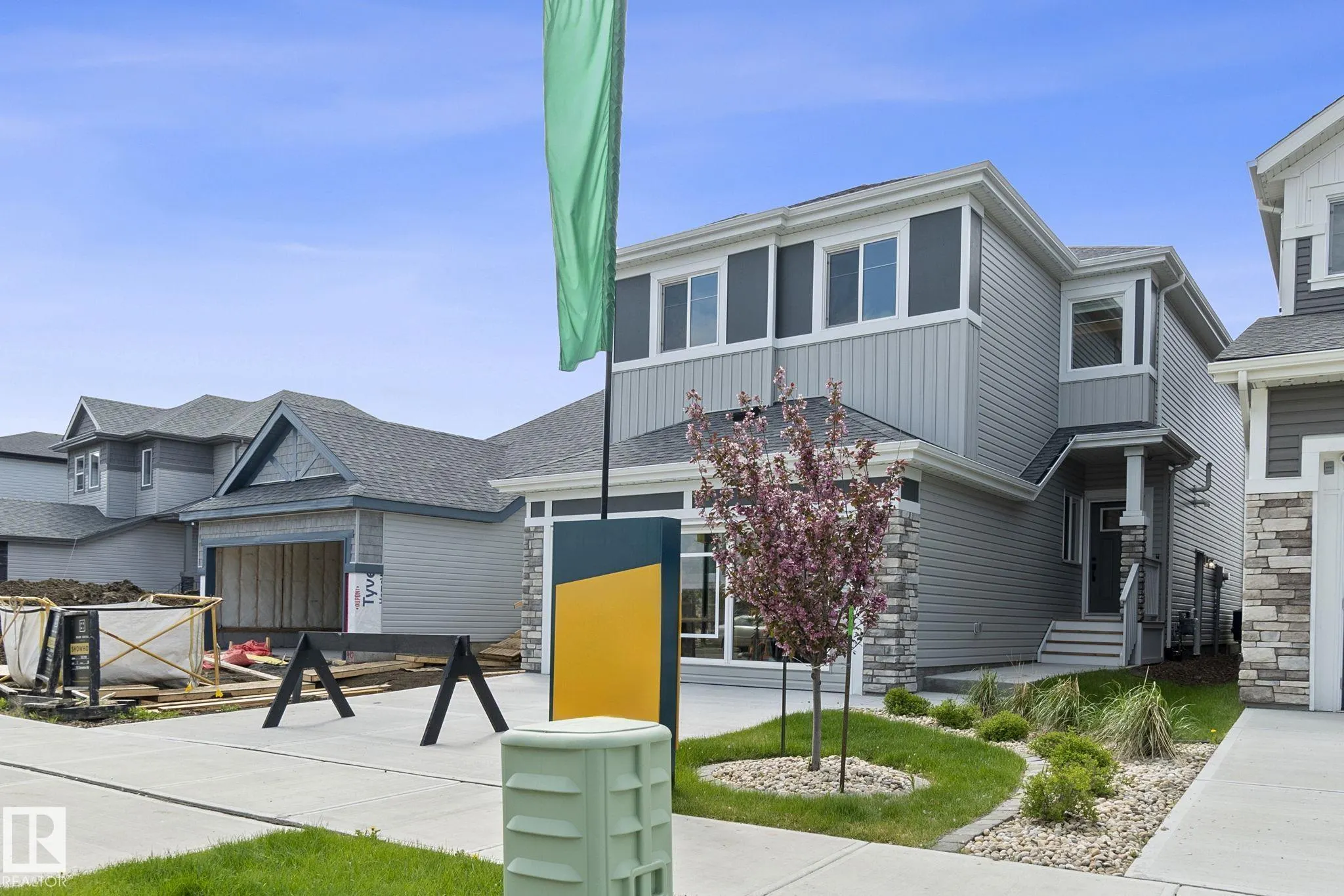103 DANSEREAU Way