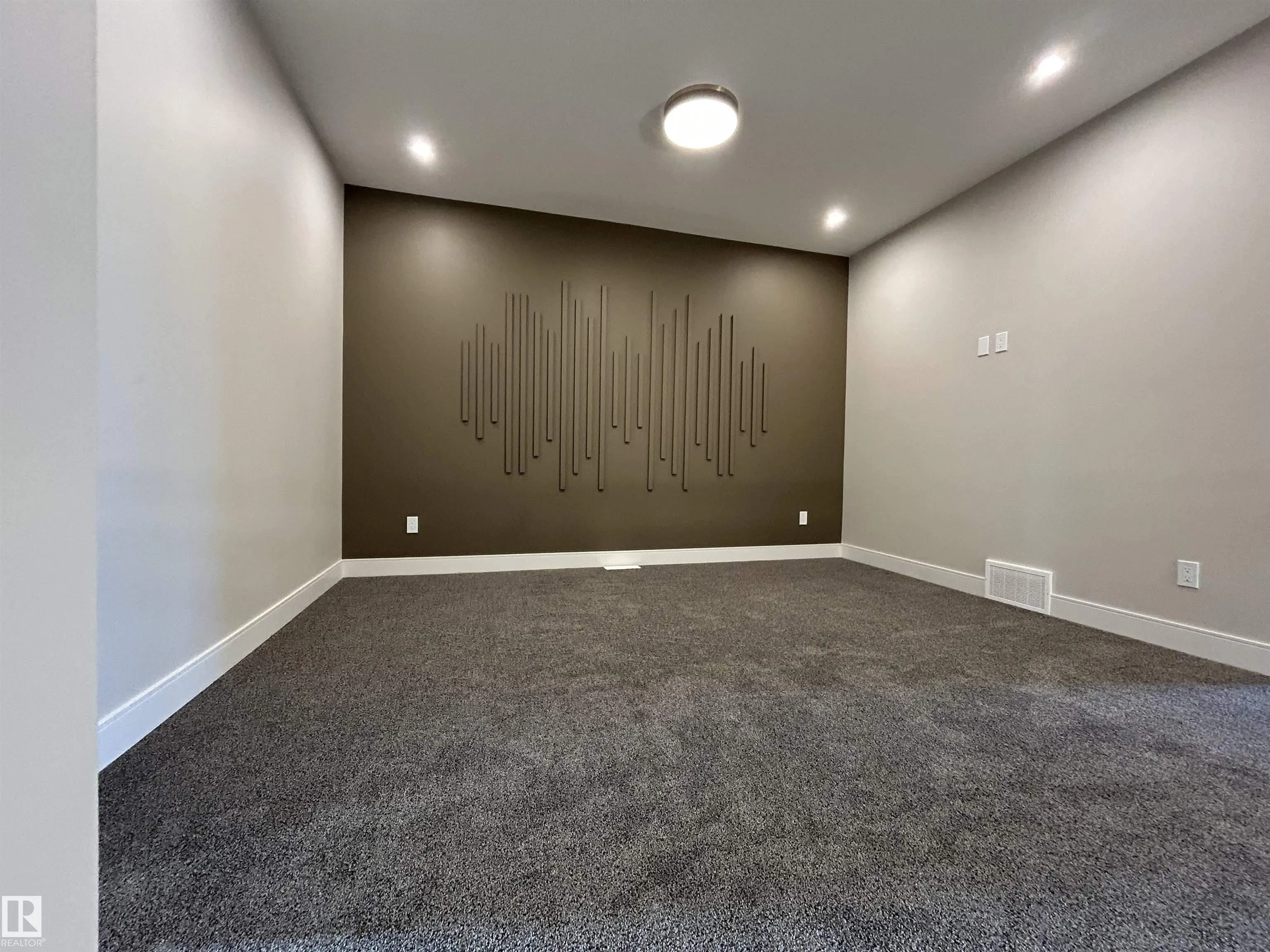 46 WAVERLY Way