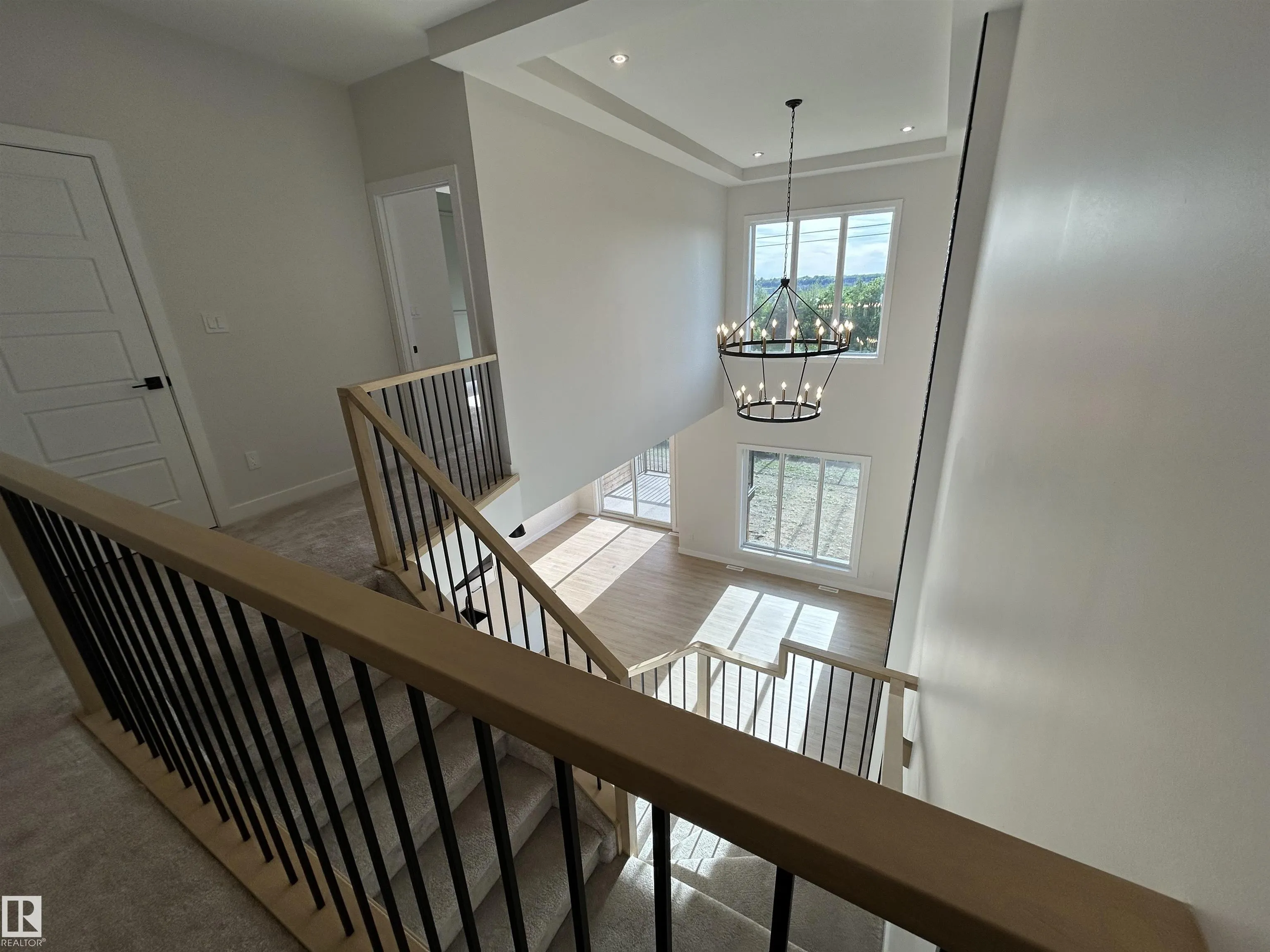 48 WAVERLY Way