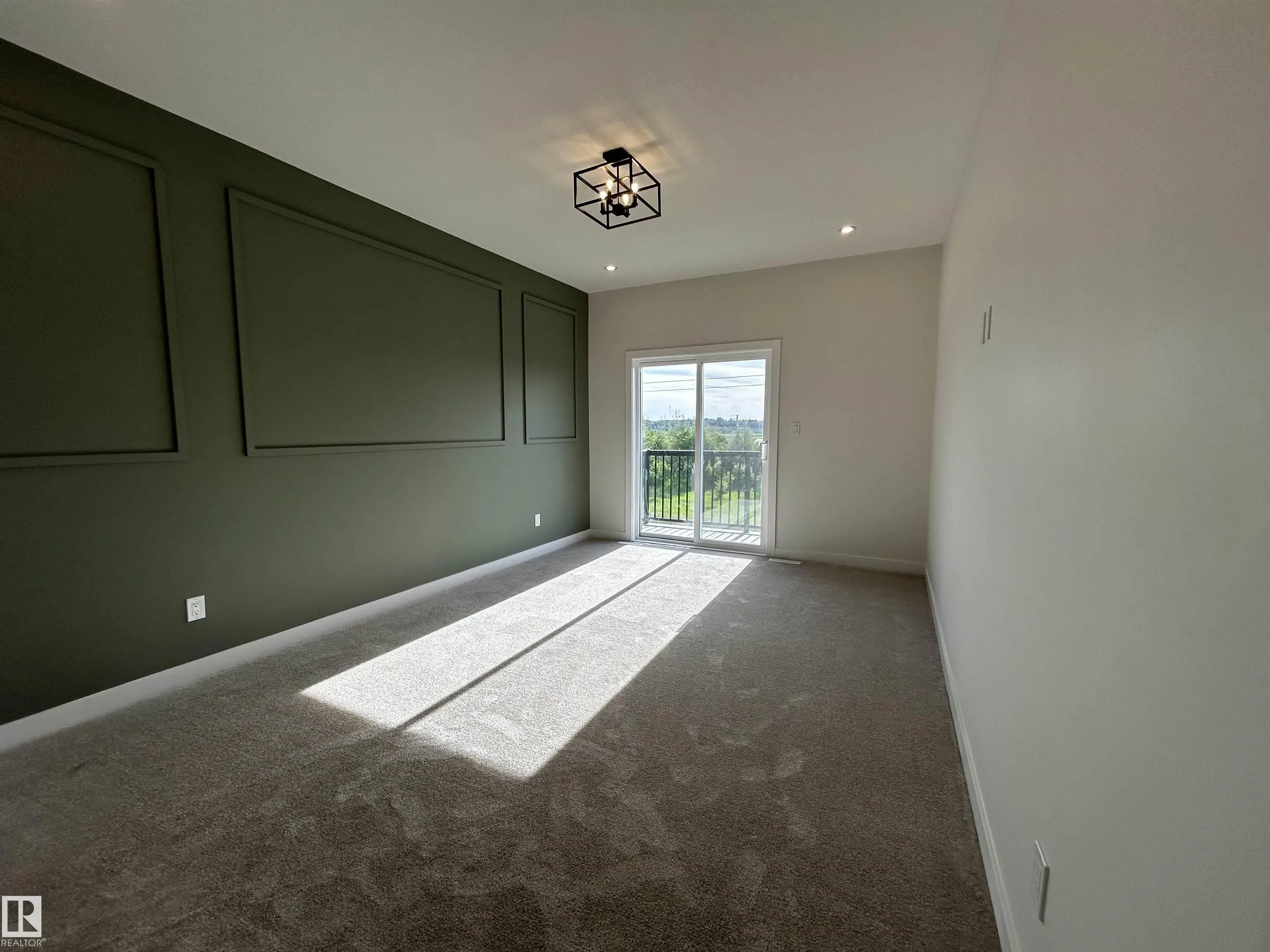 48 WAVERLY Way