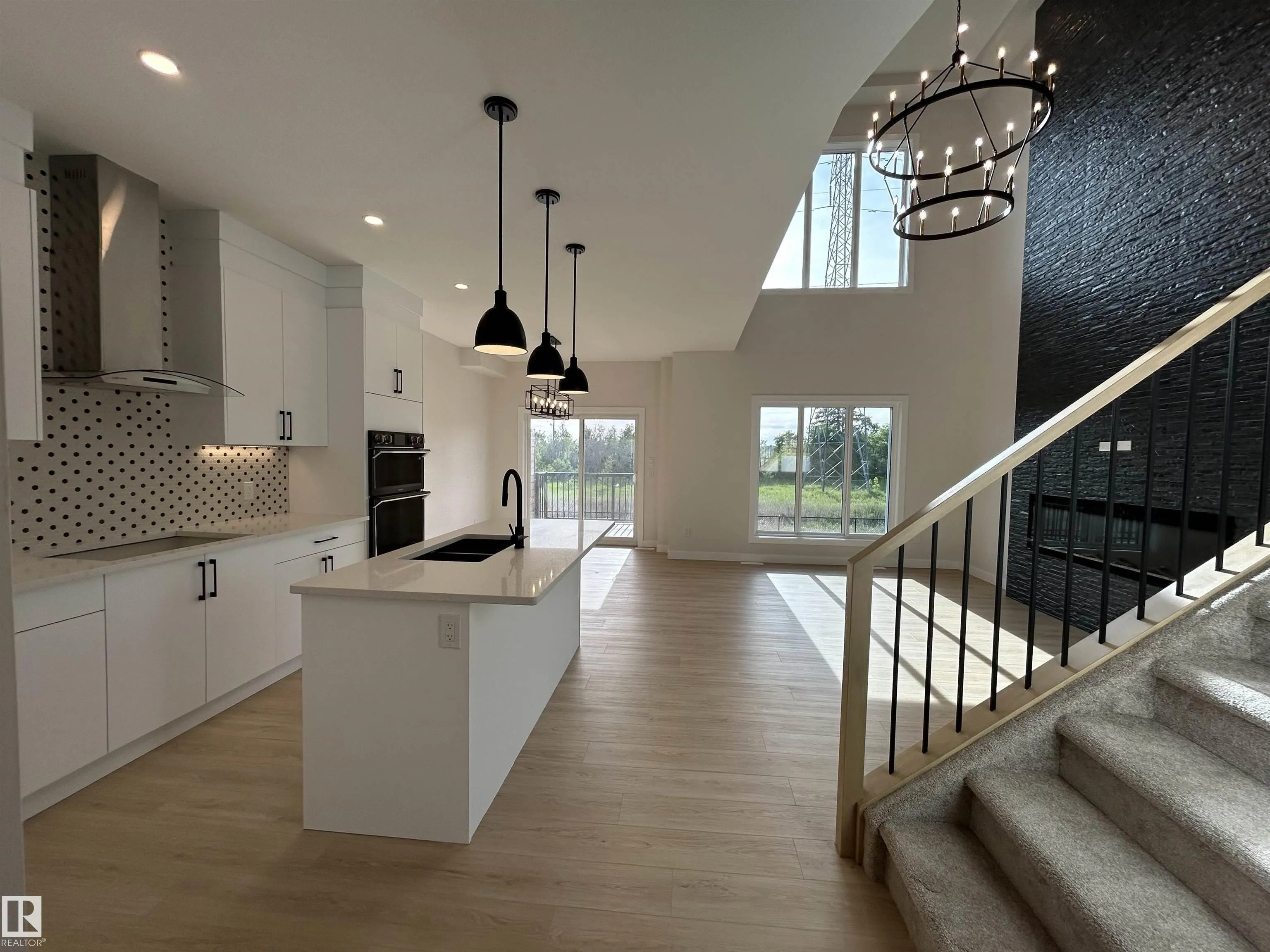 48 WAVERLY Way