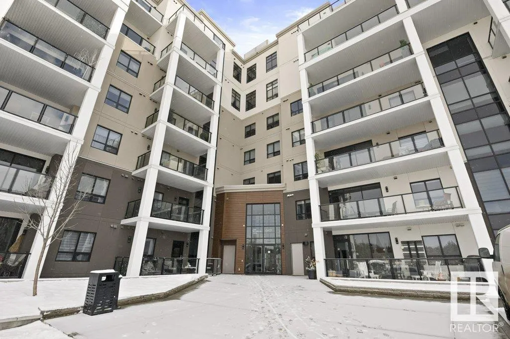200 BELLEROSE Drive