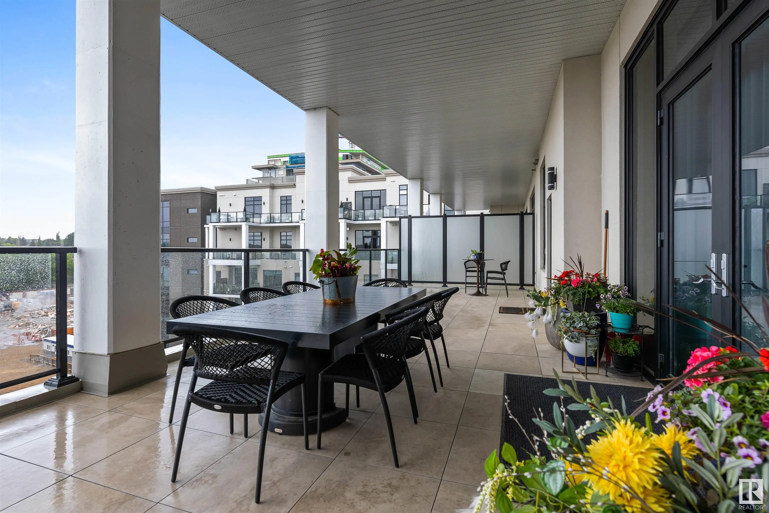 200 BELLEROSE Drive
