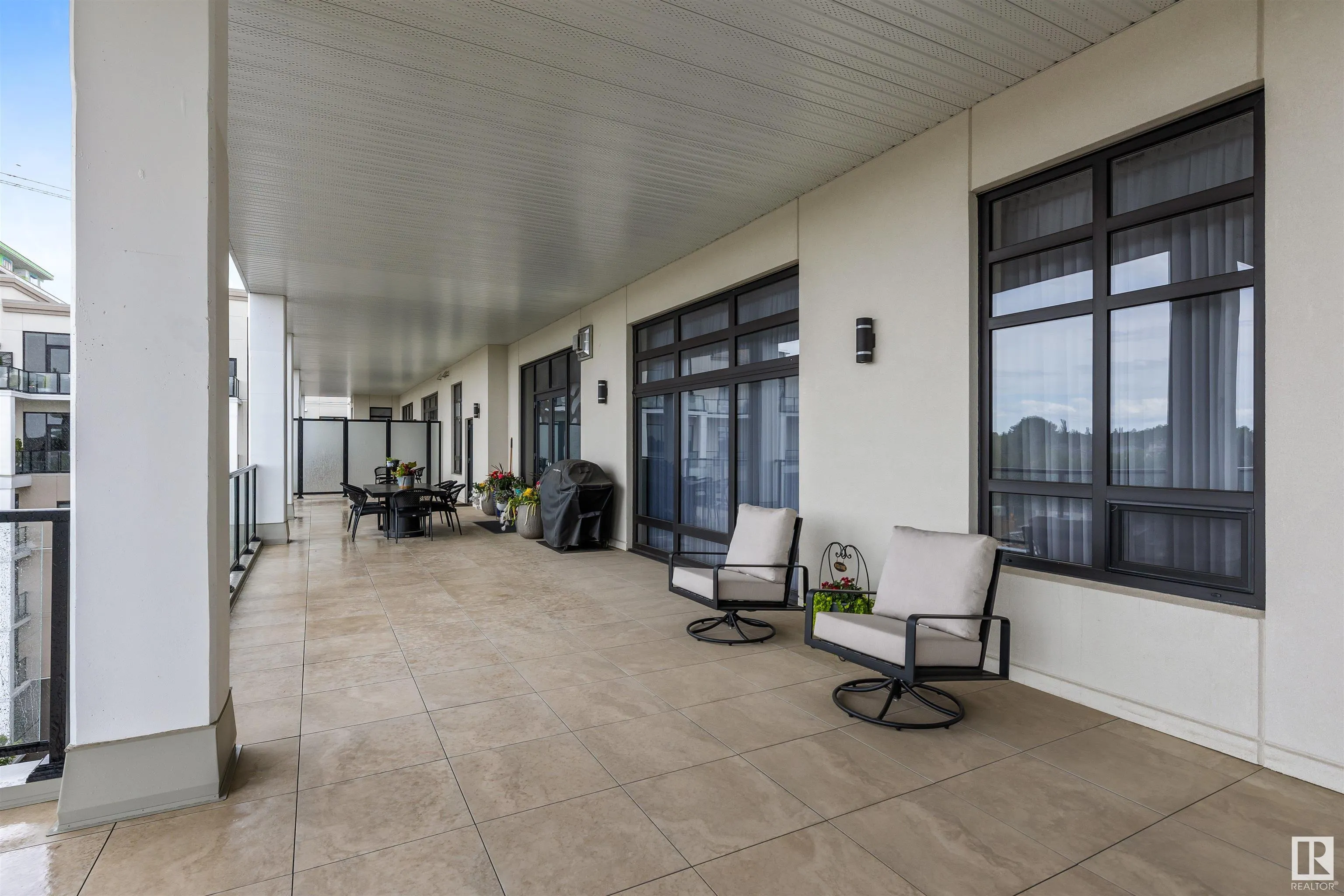 200 BELLEROSE Drive
