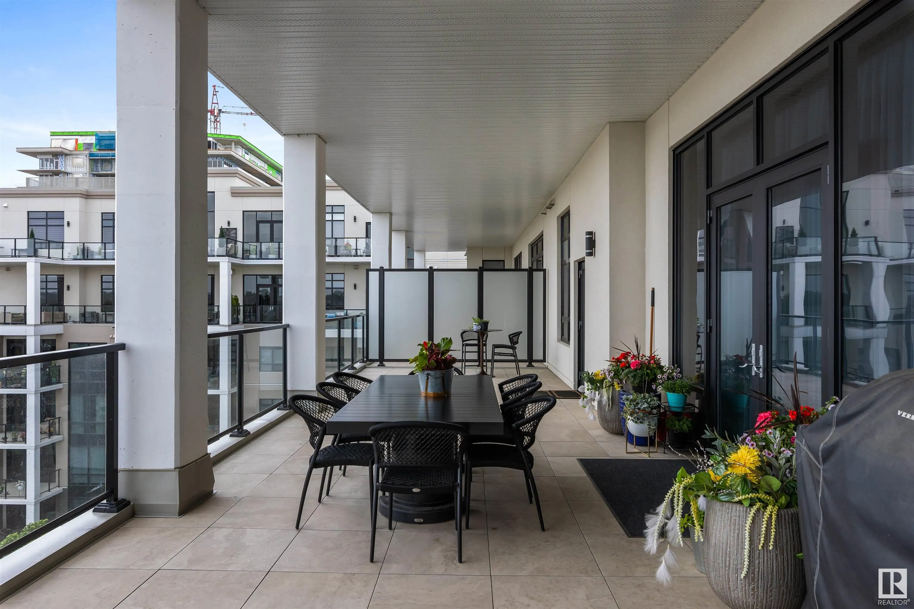 200 BELLEROSE Drive