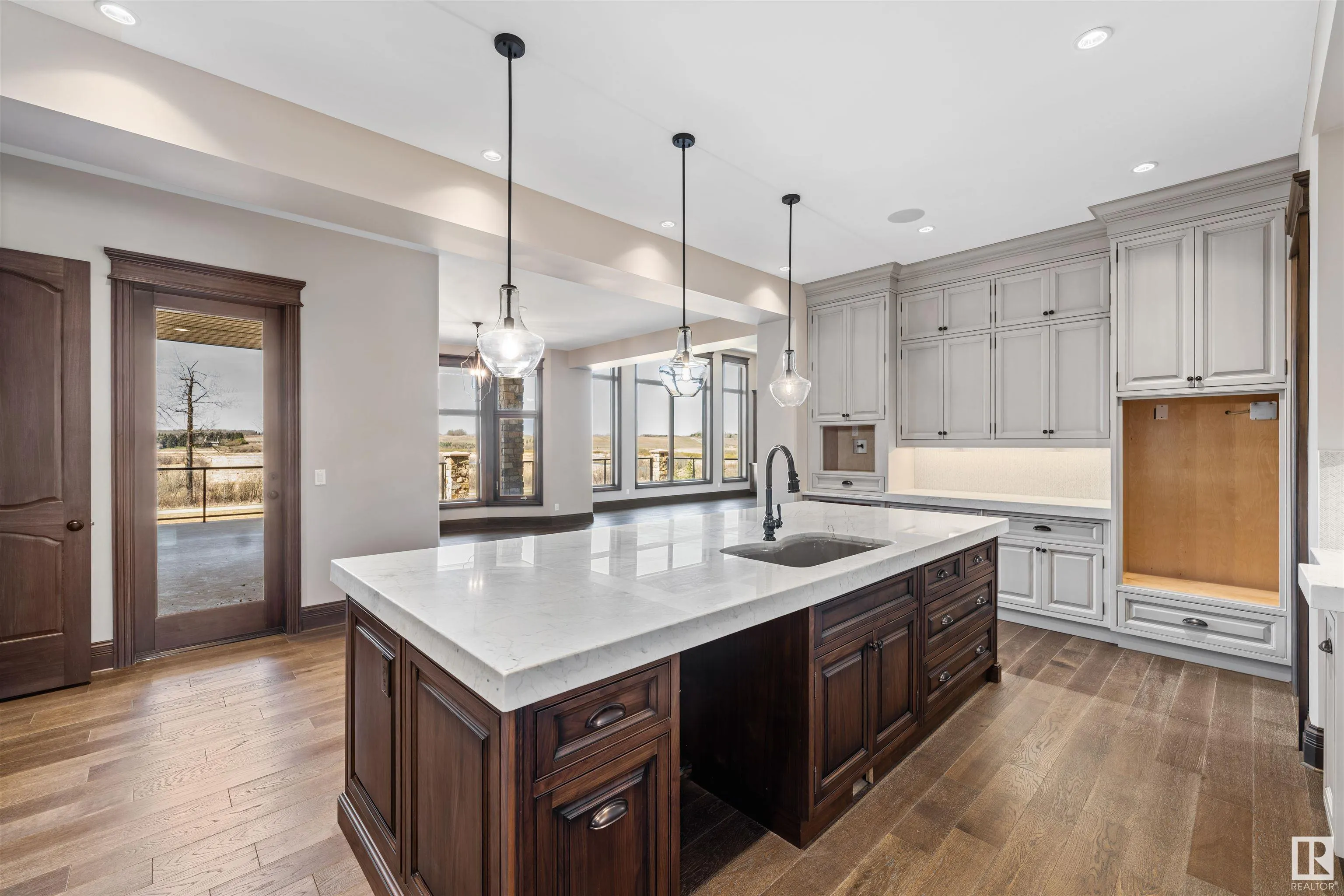 25122 STURGEON Road
