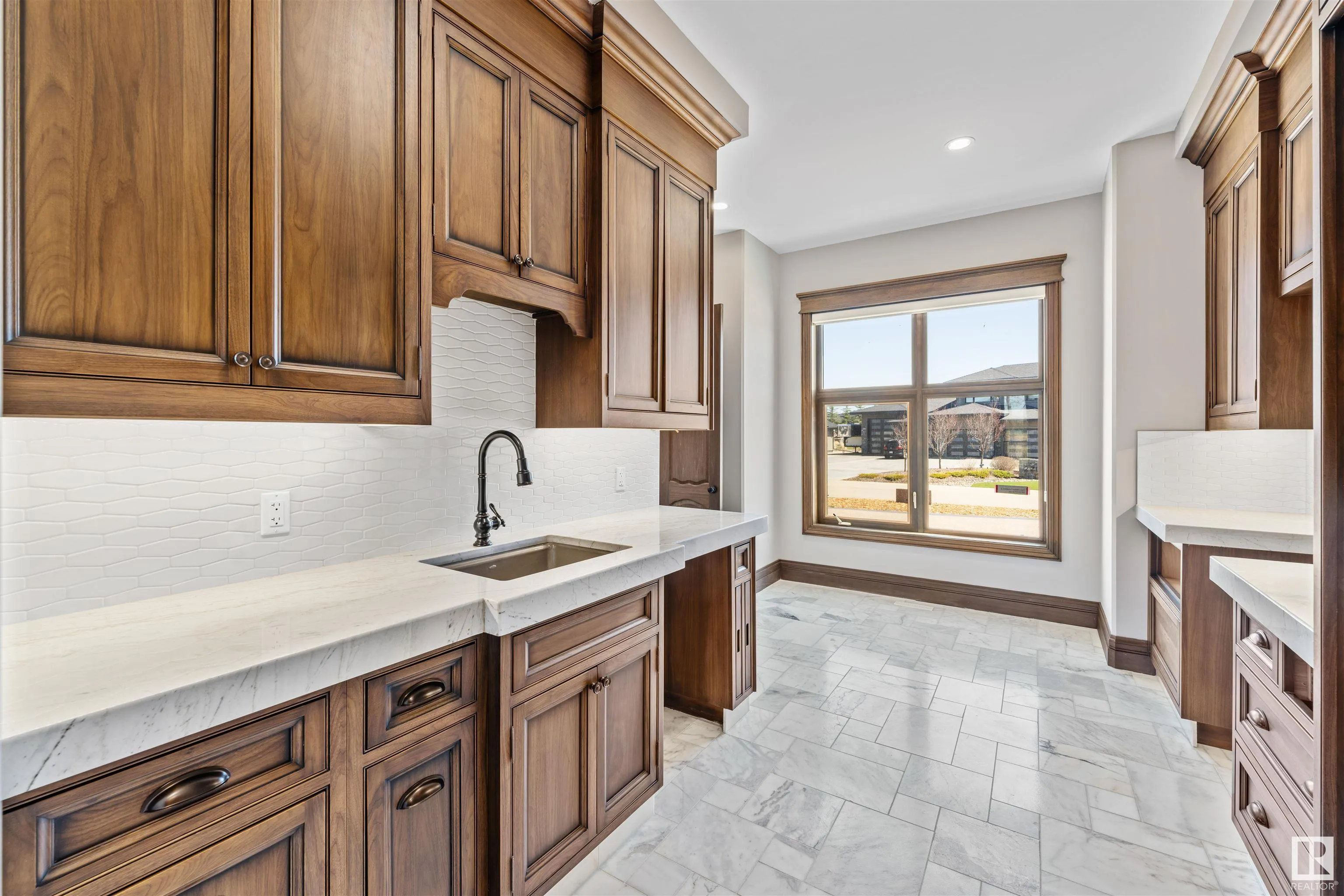 25122 STURGEON Road
