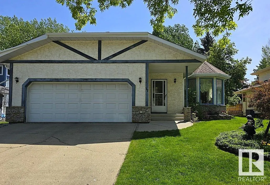 17 FIELDSTONE Drive