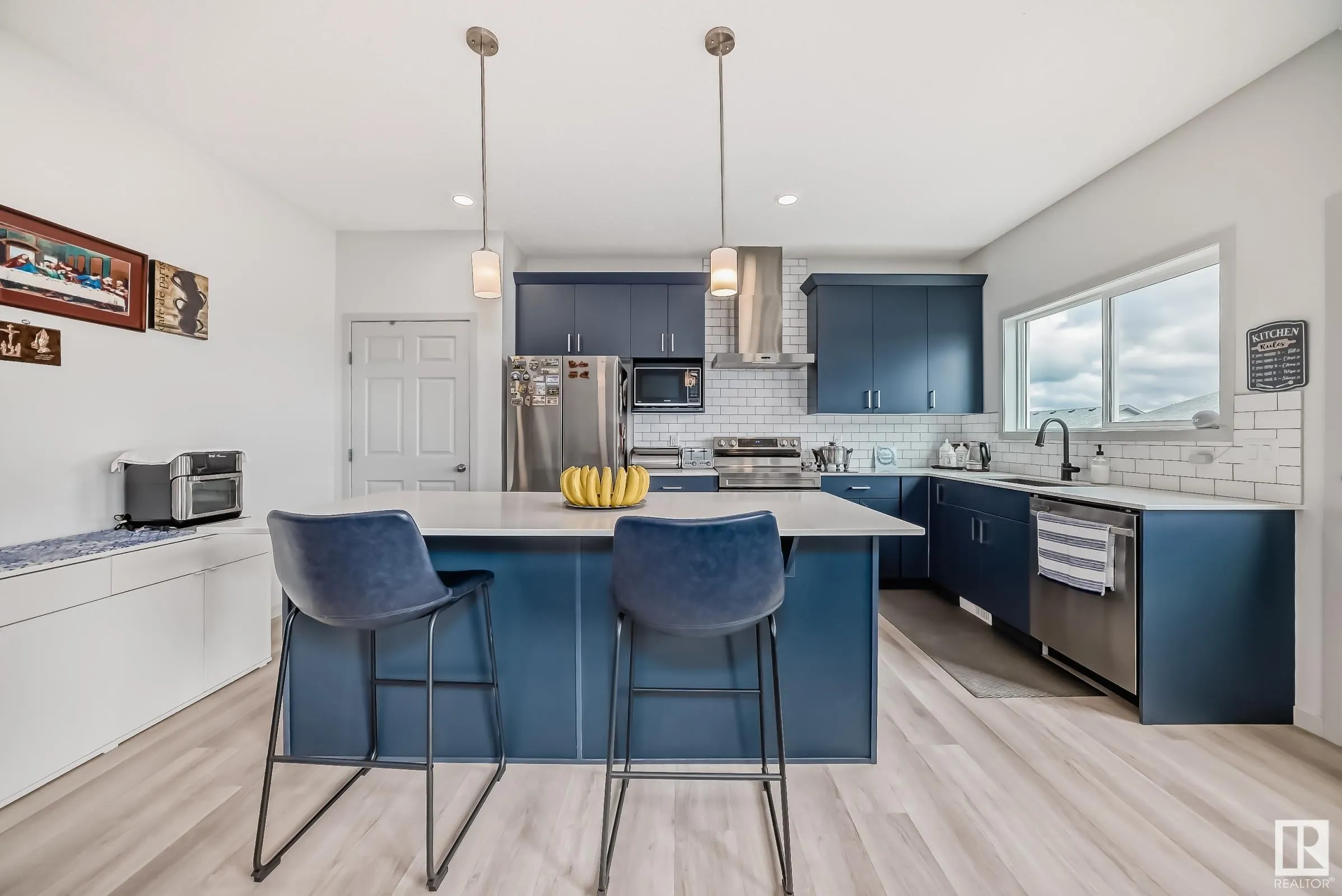 5337 Lark Landing