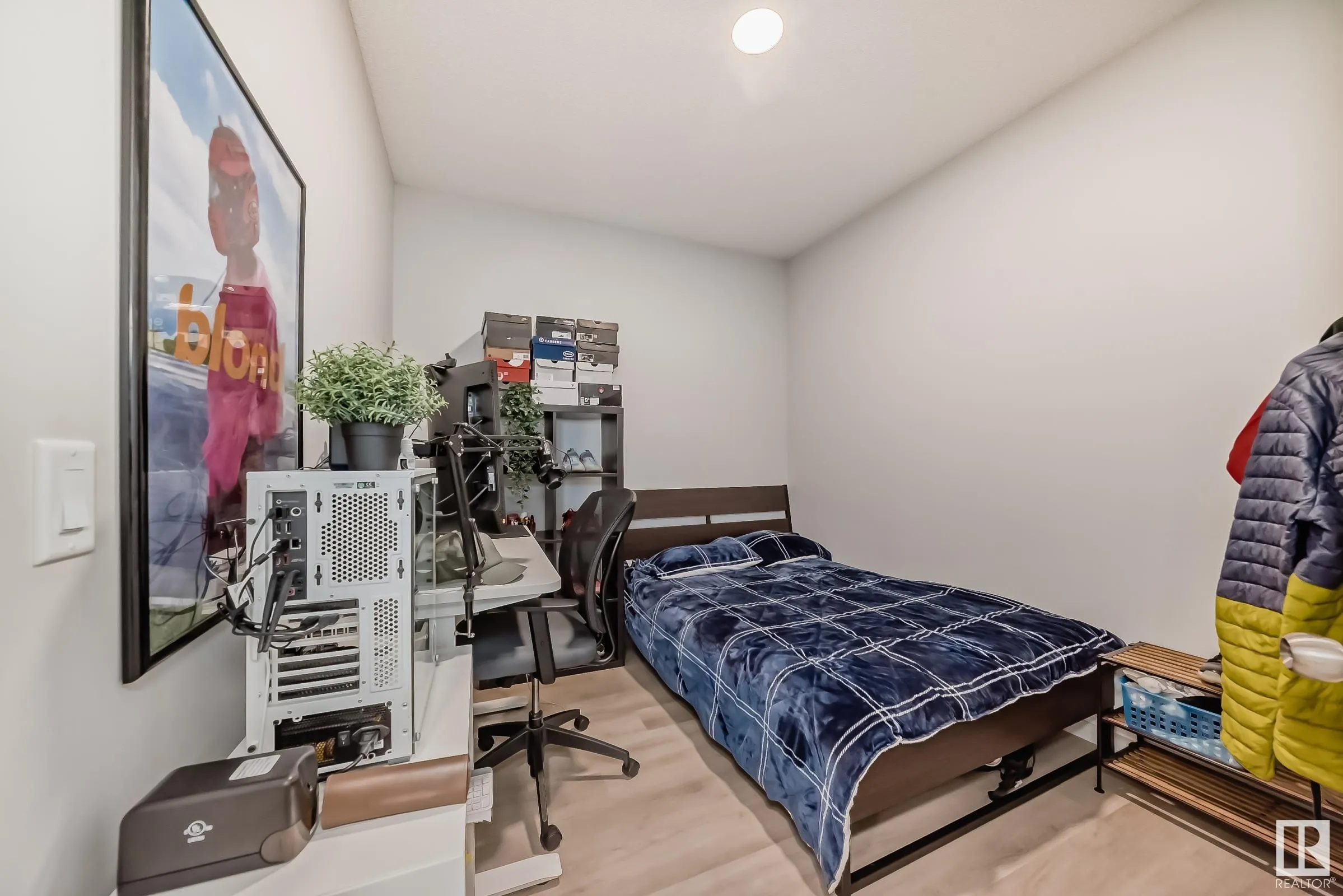 5337 Lark Landing
