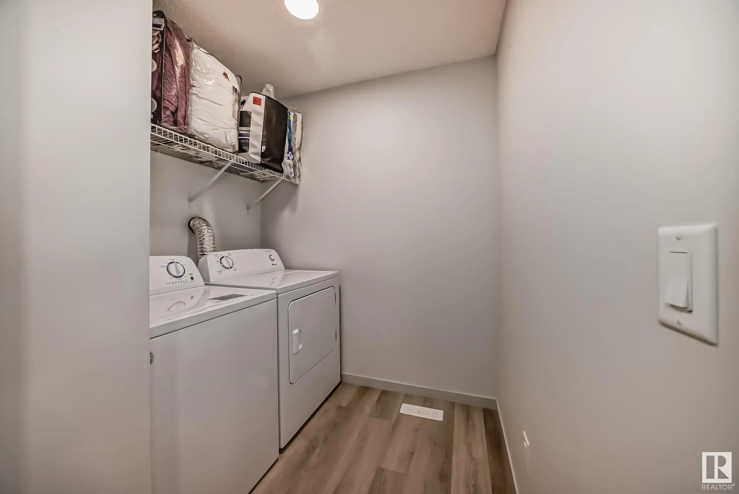 5337 Lark Landing