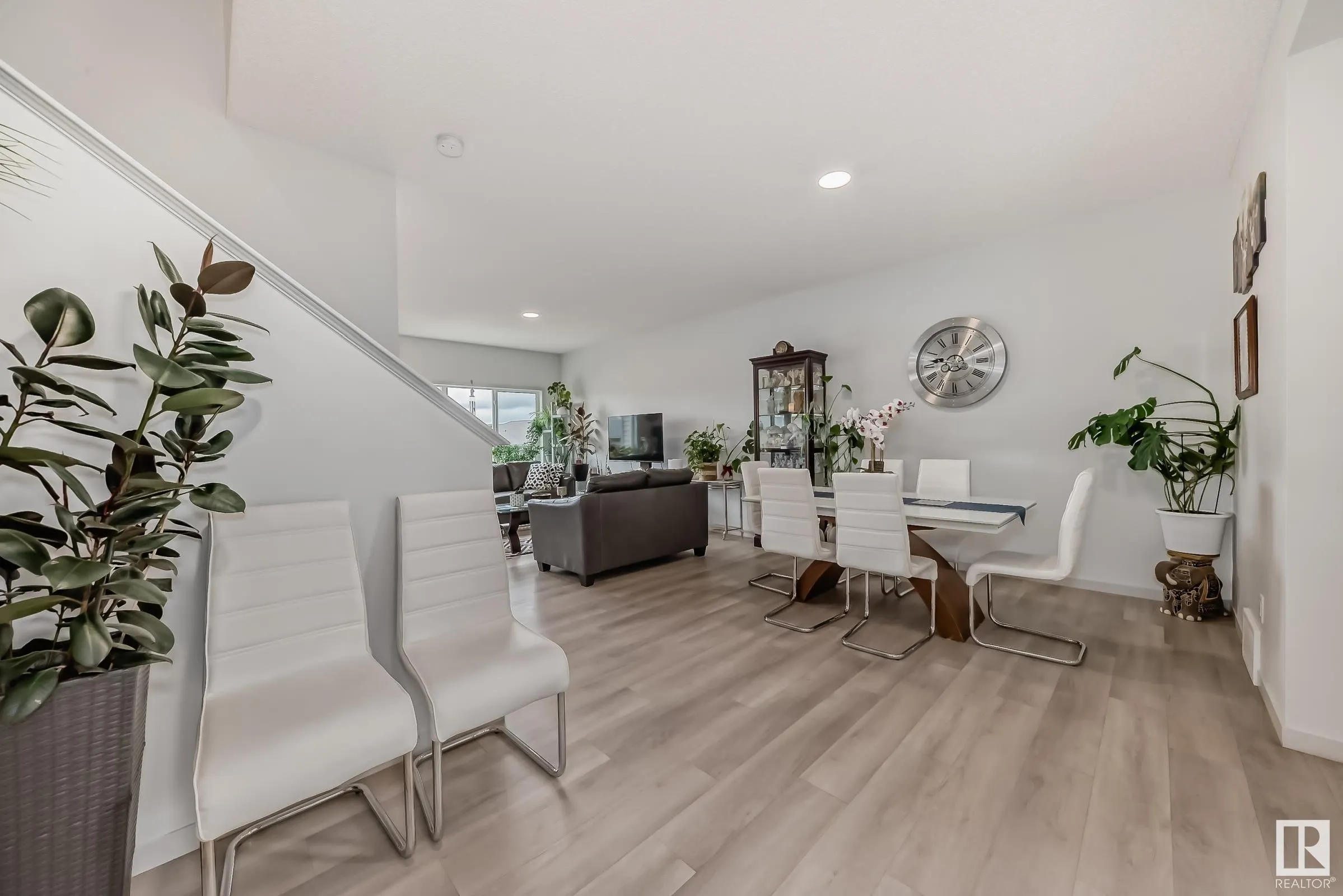 5337 Lark Landing