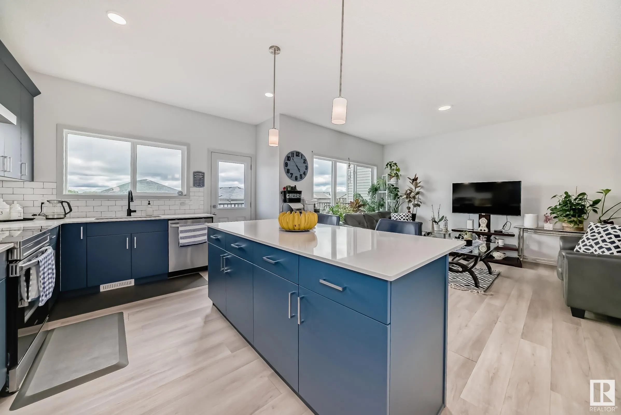 5337 Lark Landing