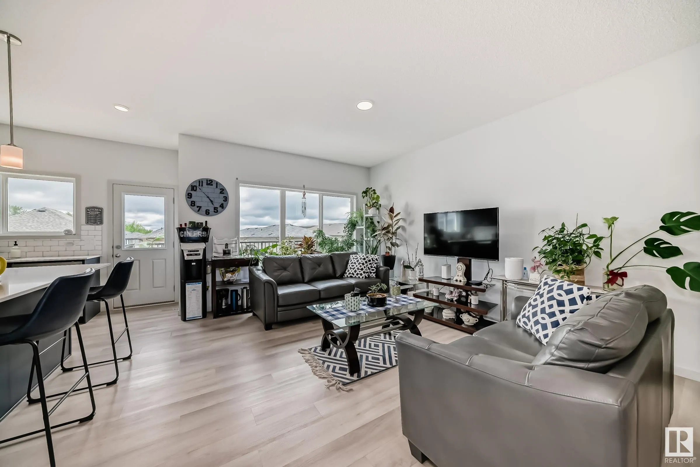 5337 Lark Landing