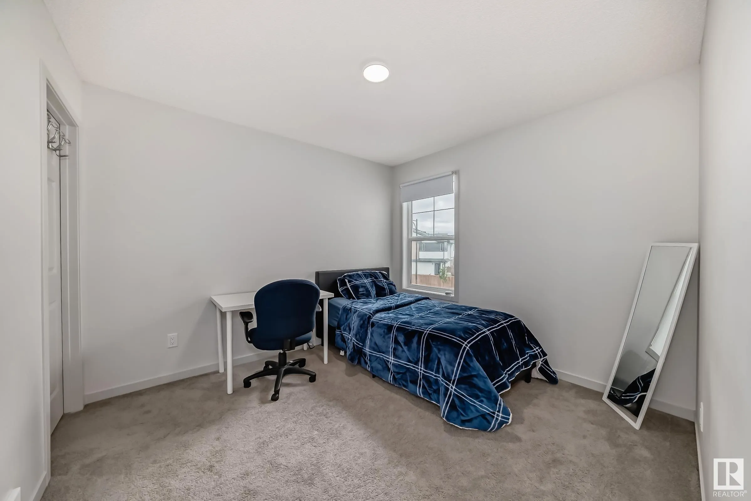 5337 Lark Landing