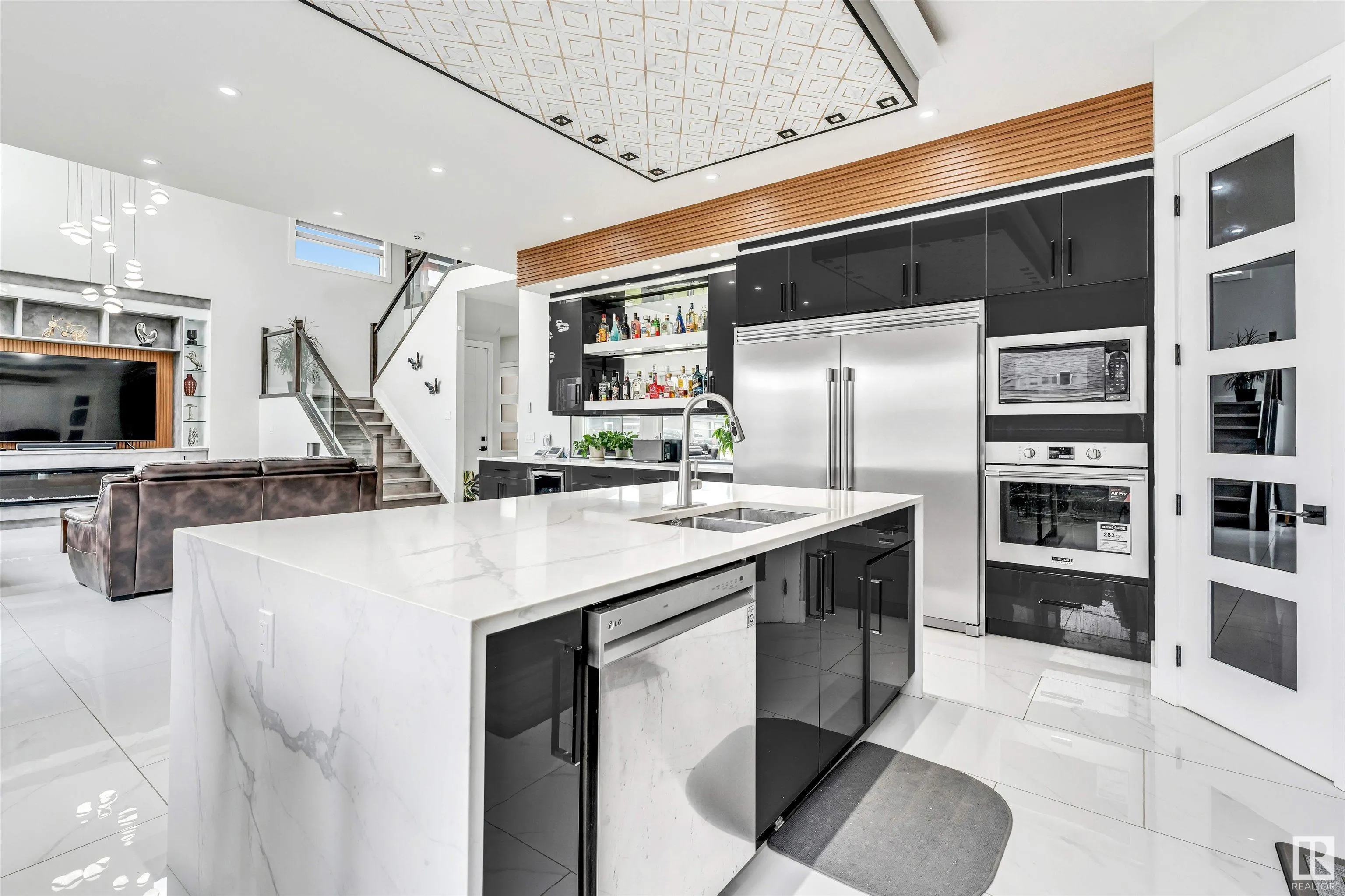 259 RAVINE Drive