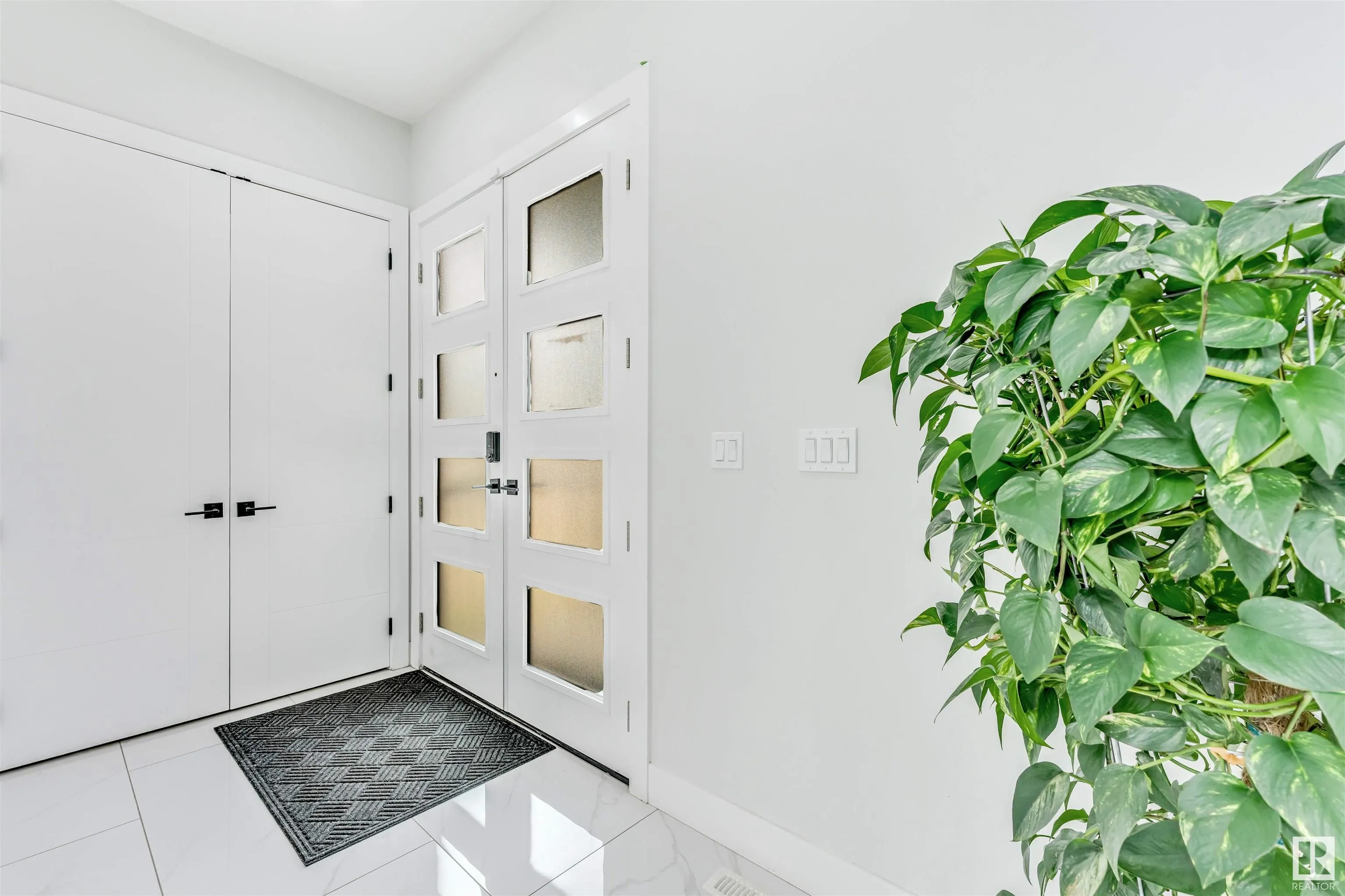 259 RAVINE Drive