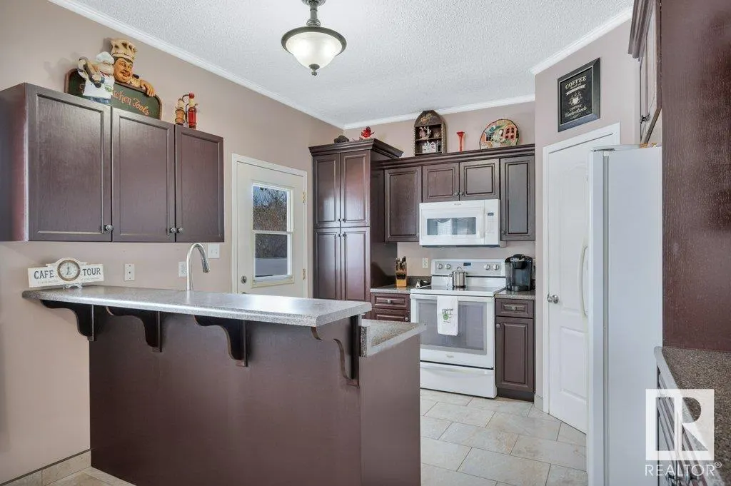 52551 RGE ROAD 225
