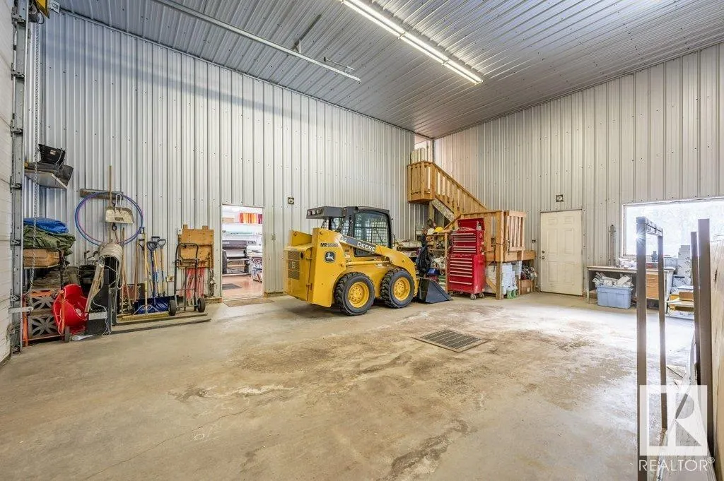52551 RGE ROAD 225