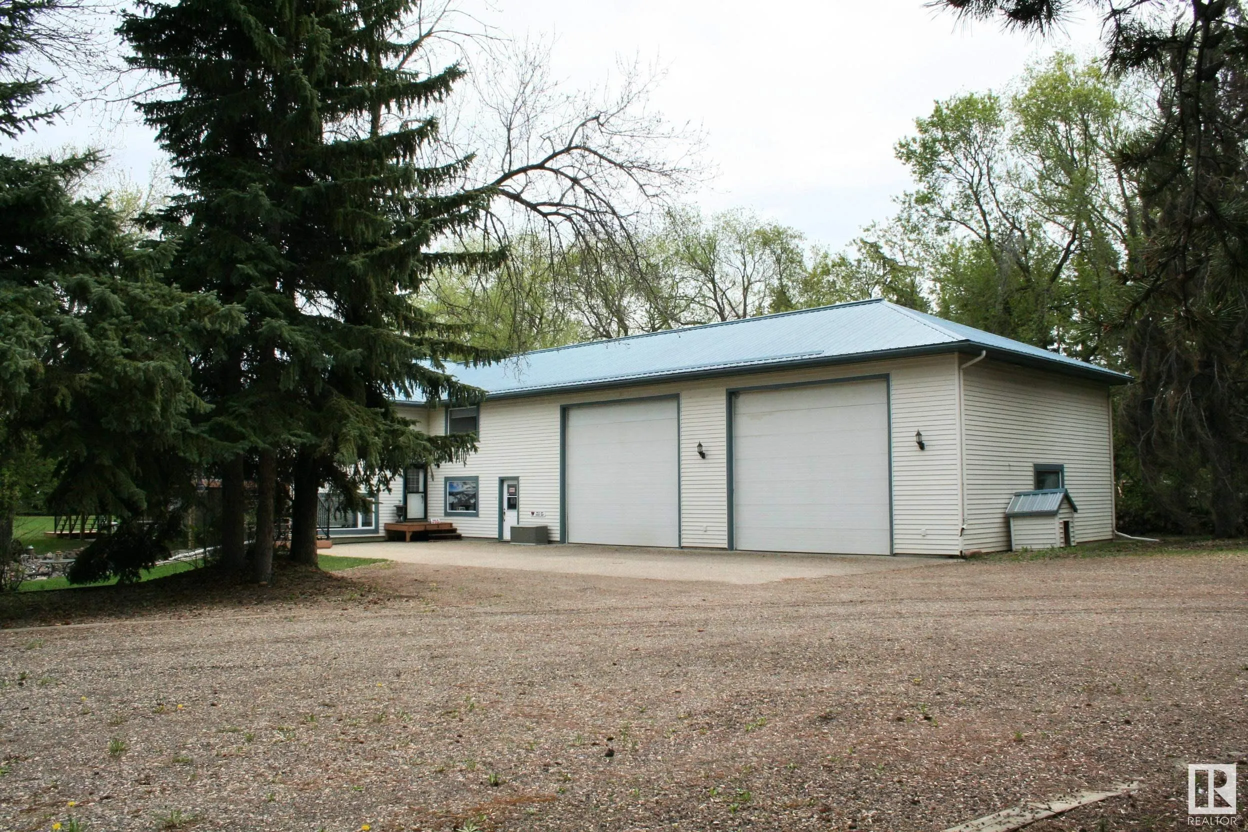 52551 RGE ROAD 225