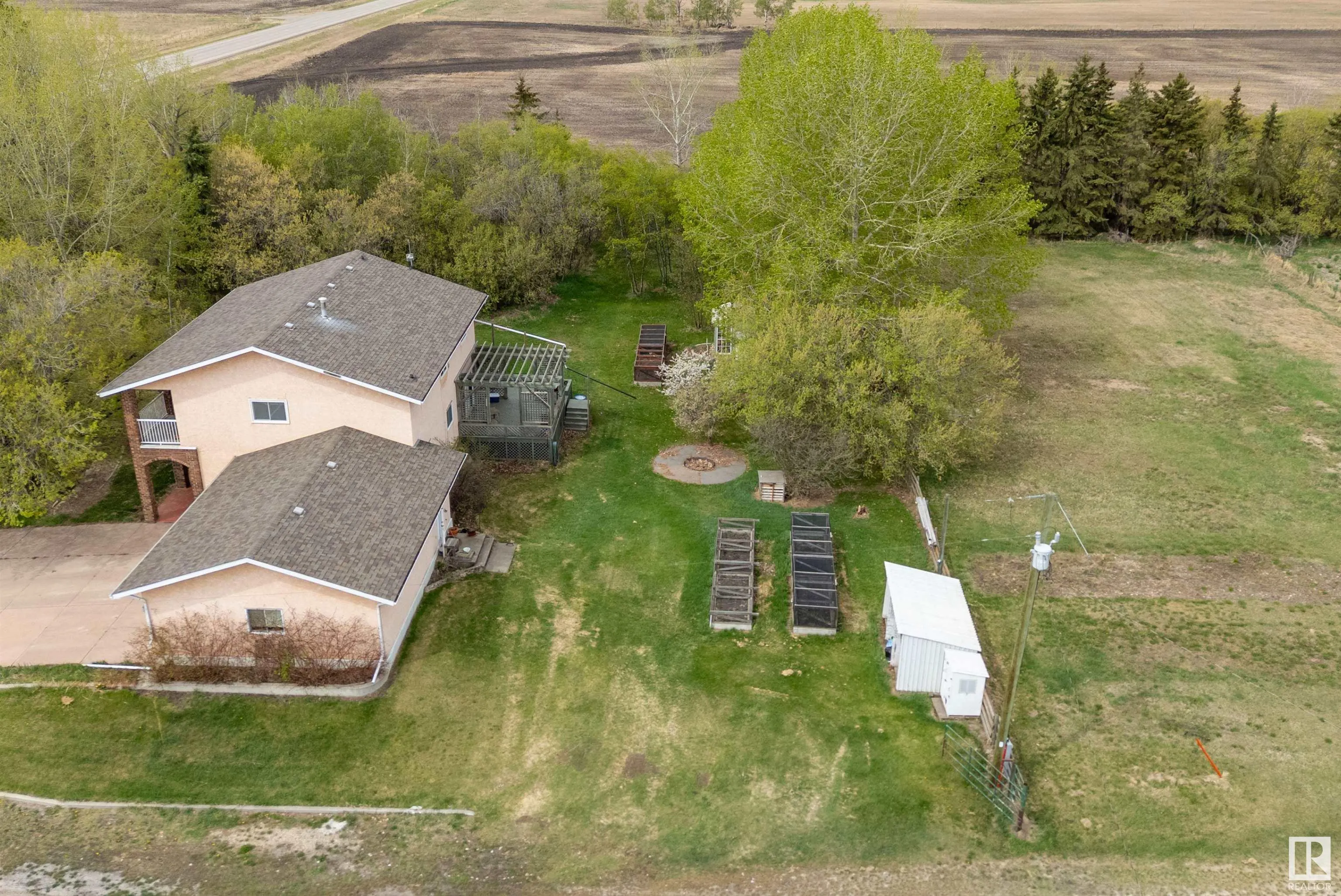 240028 TWP 460