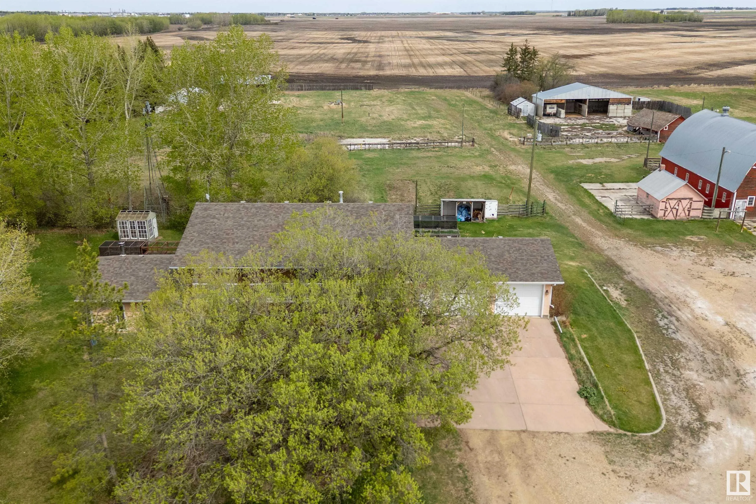 240028 TWP 460