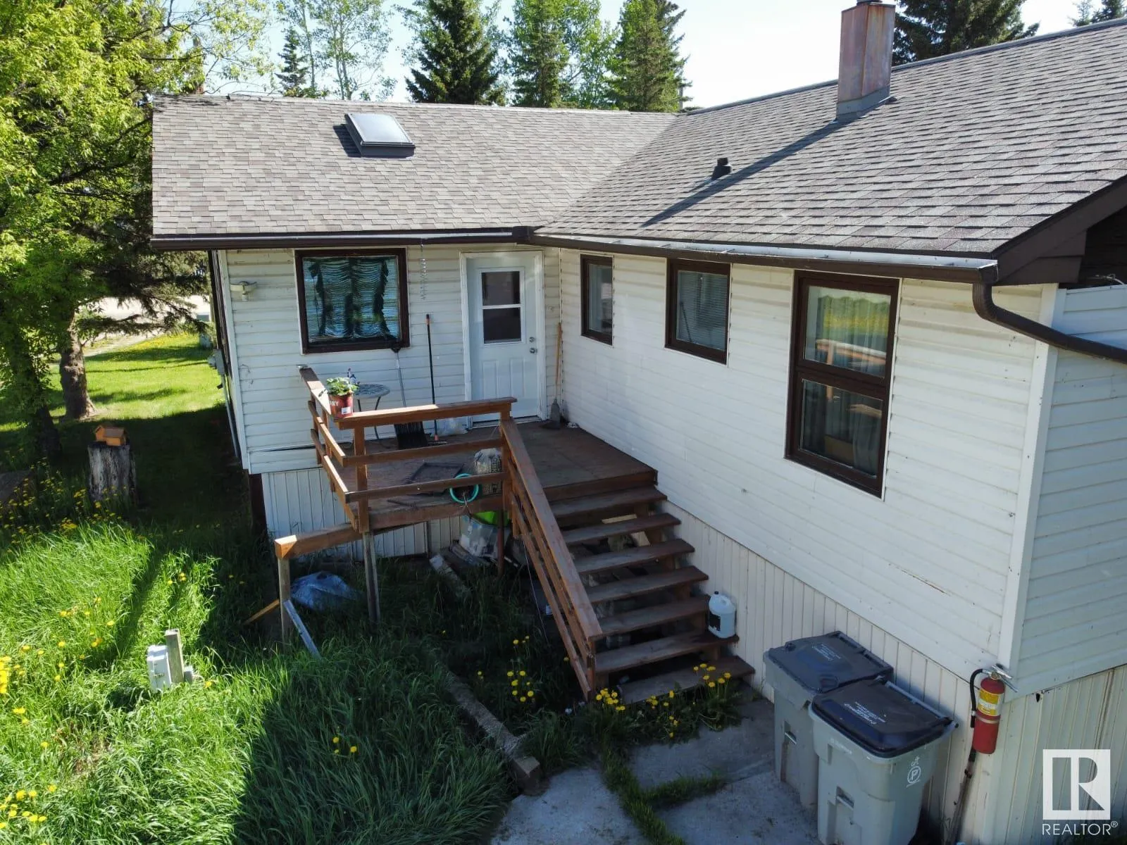 26 Lakeshore Drive