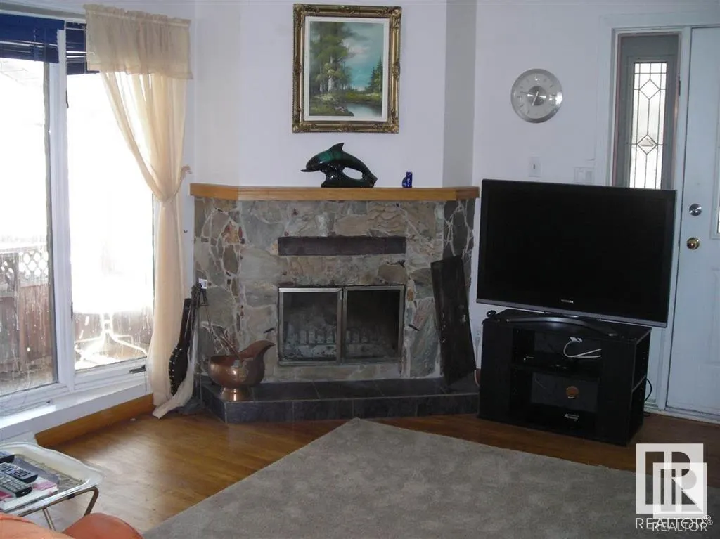 26 Lakeshore Drive