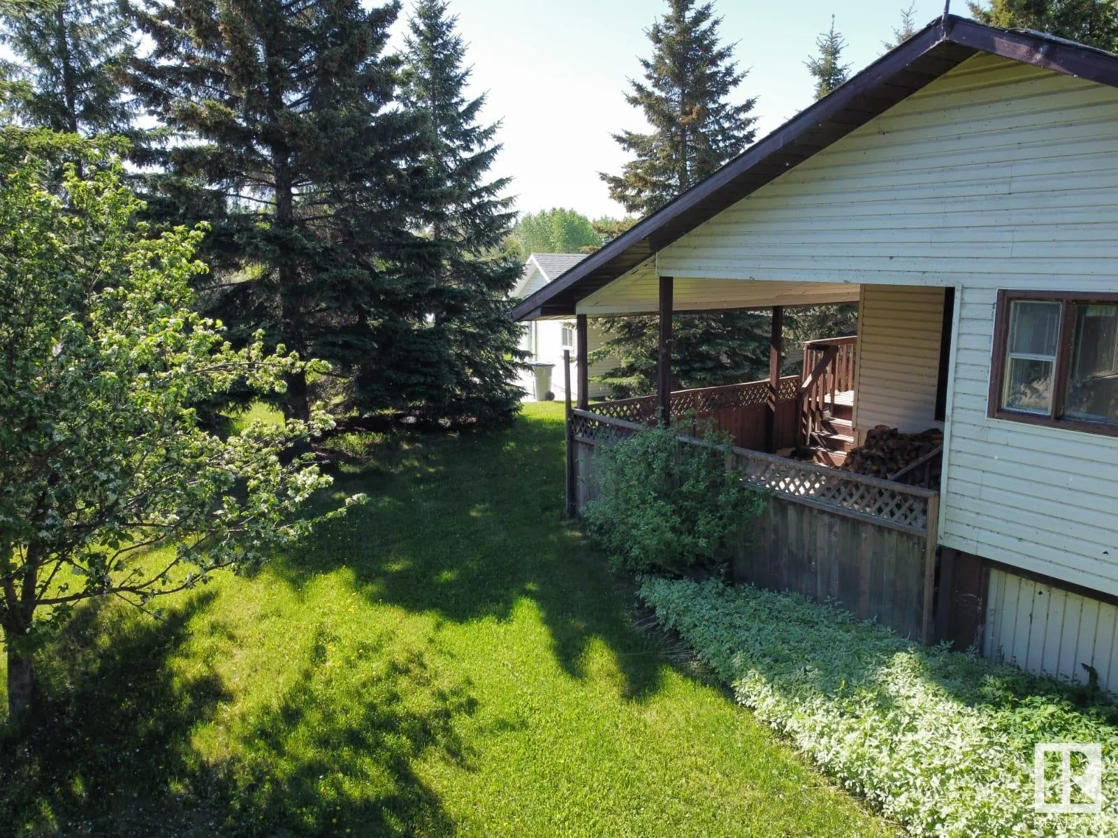 26 Lakeshore Drive