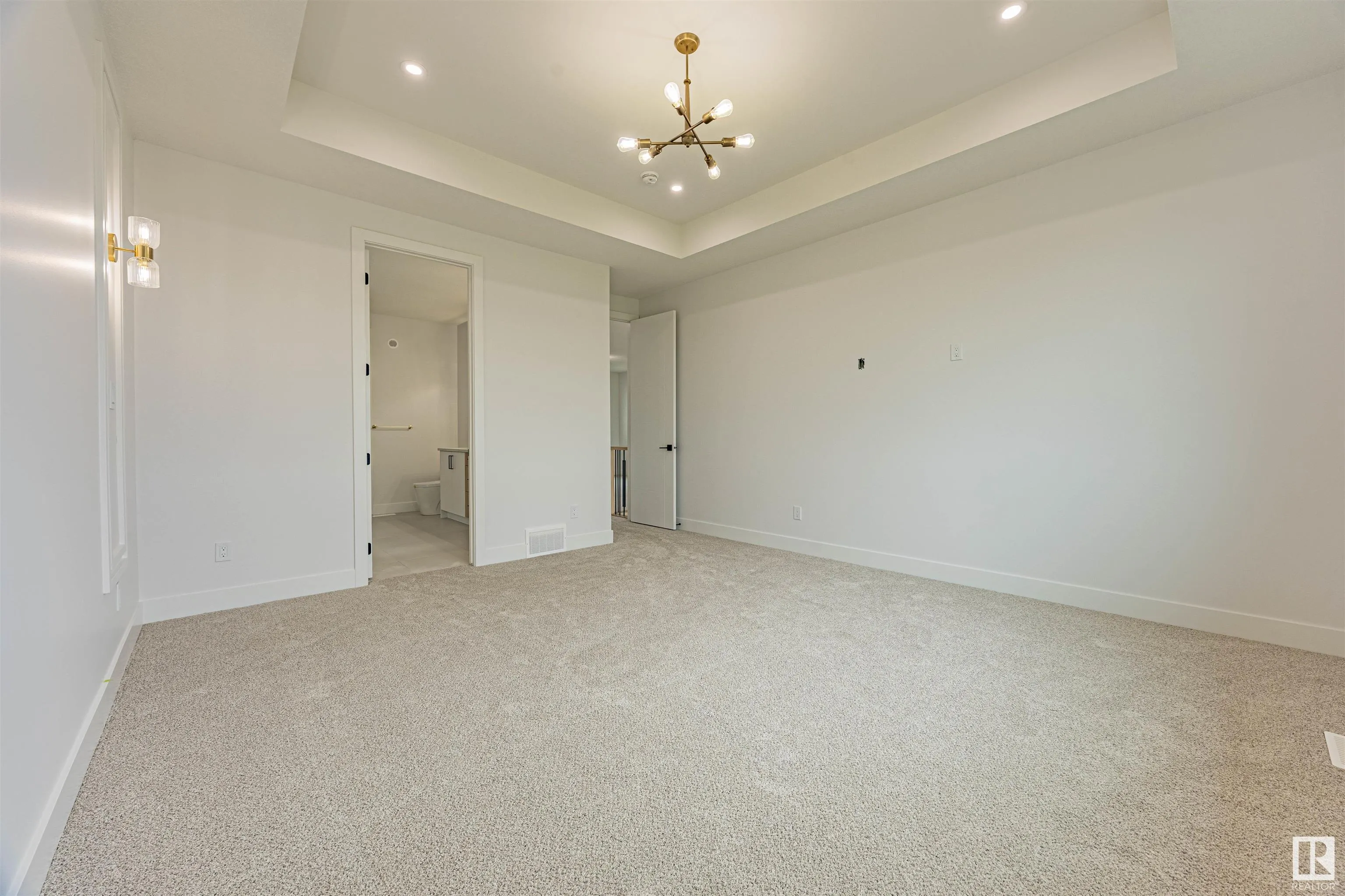 25 BIRKSHIRE Crescent