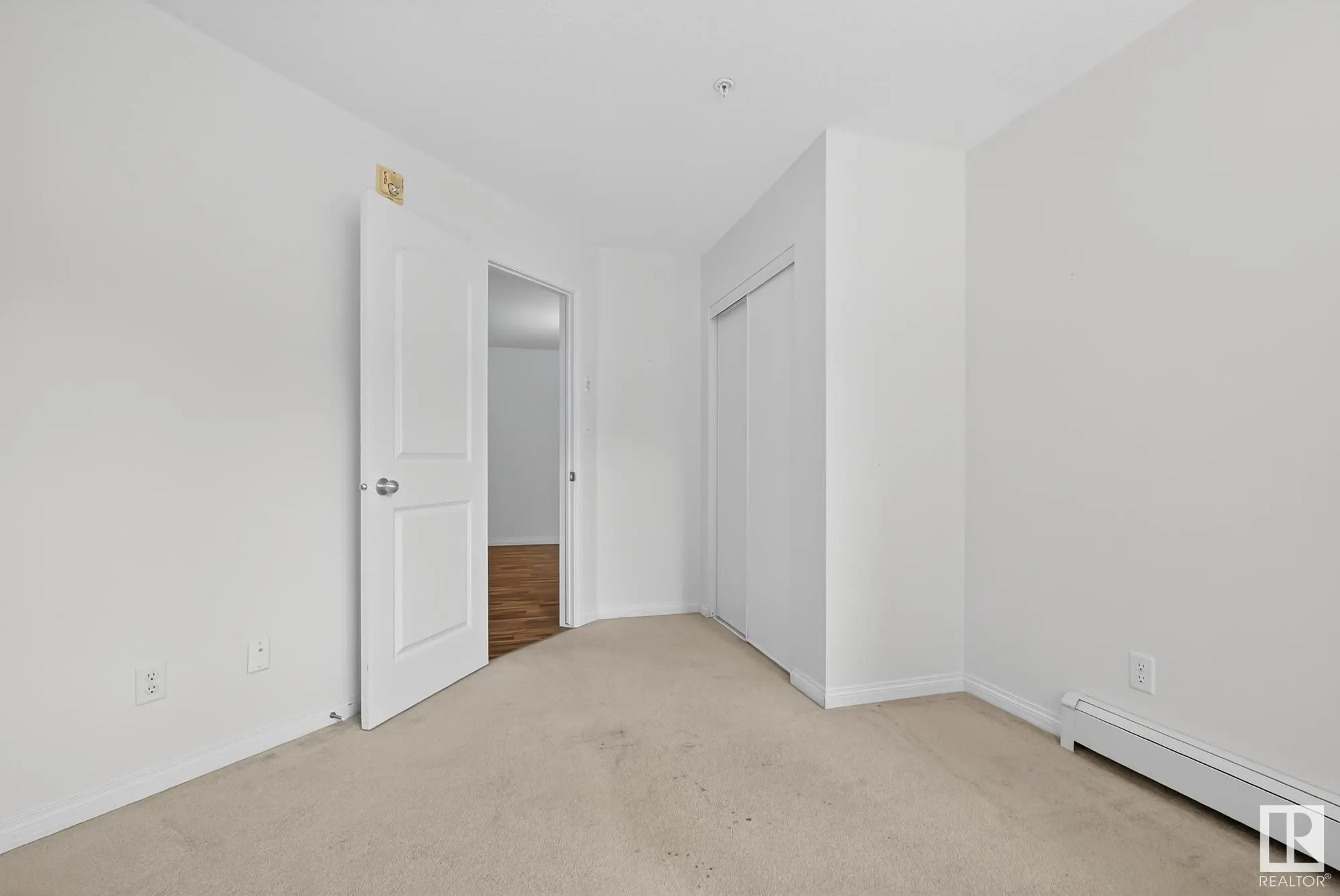 1204 156 Street