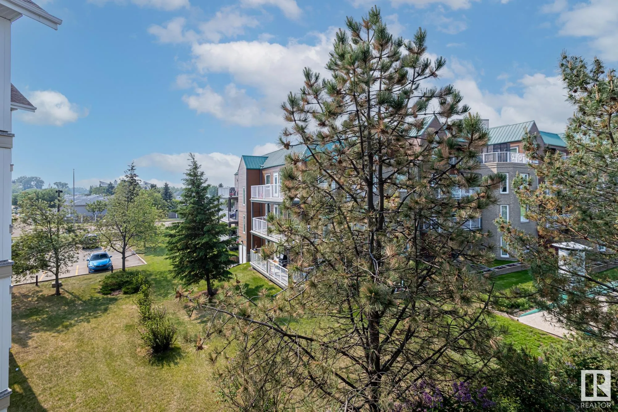 9930 100 Avenue