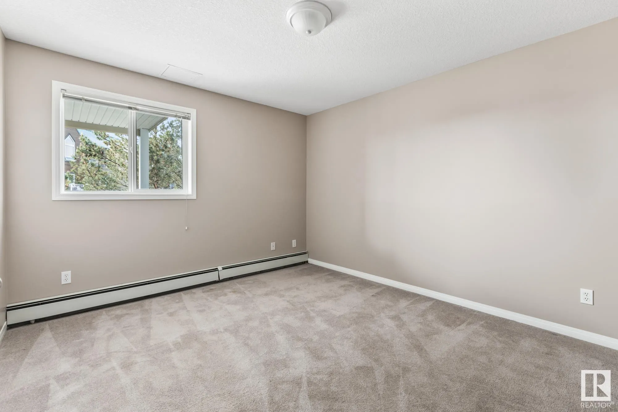 9930 100 Avenue