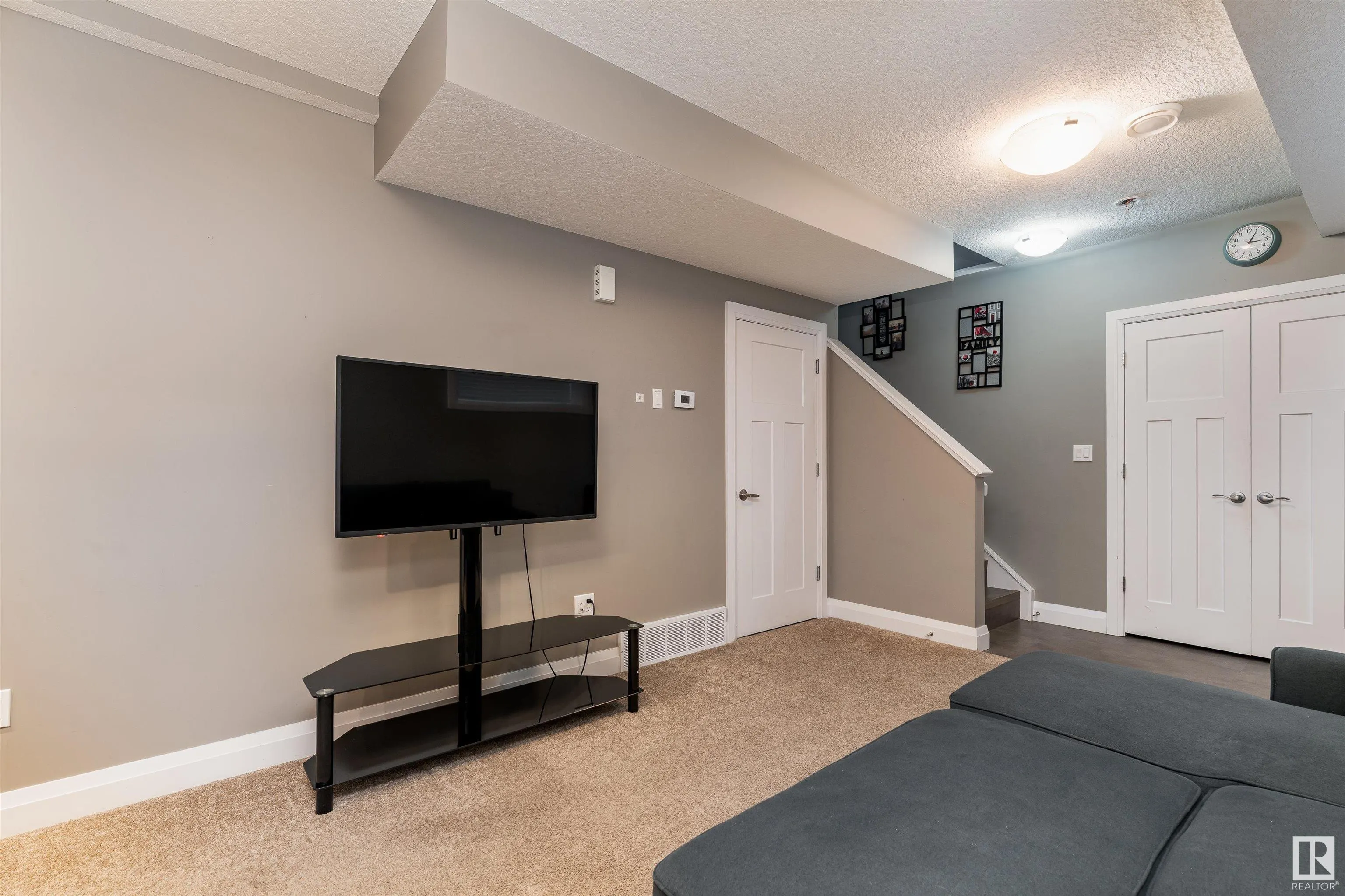 8438 CUSHING Court
