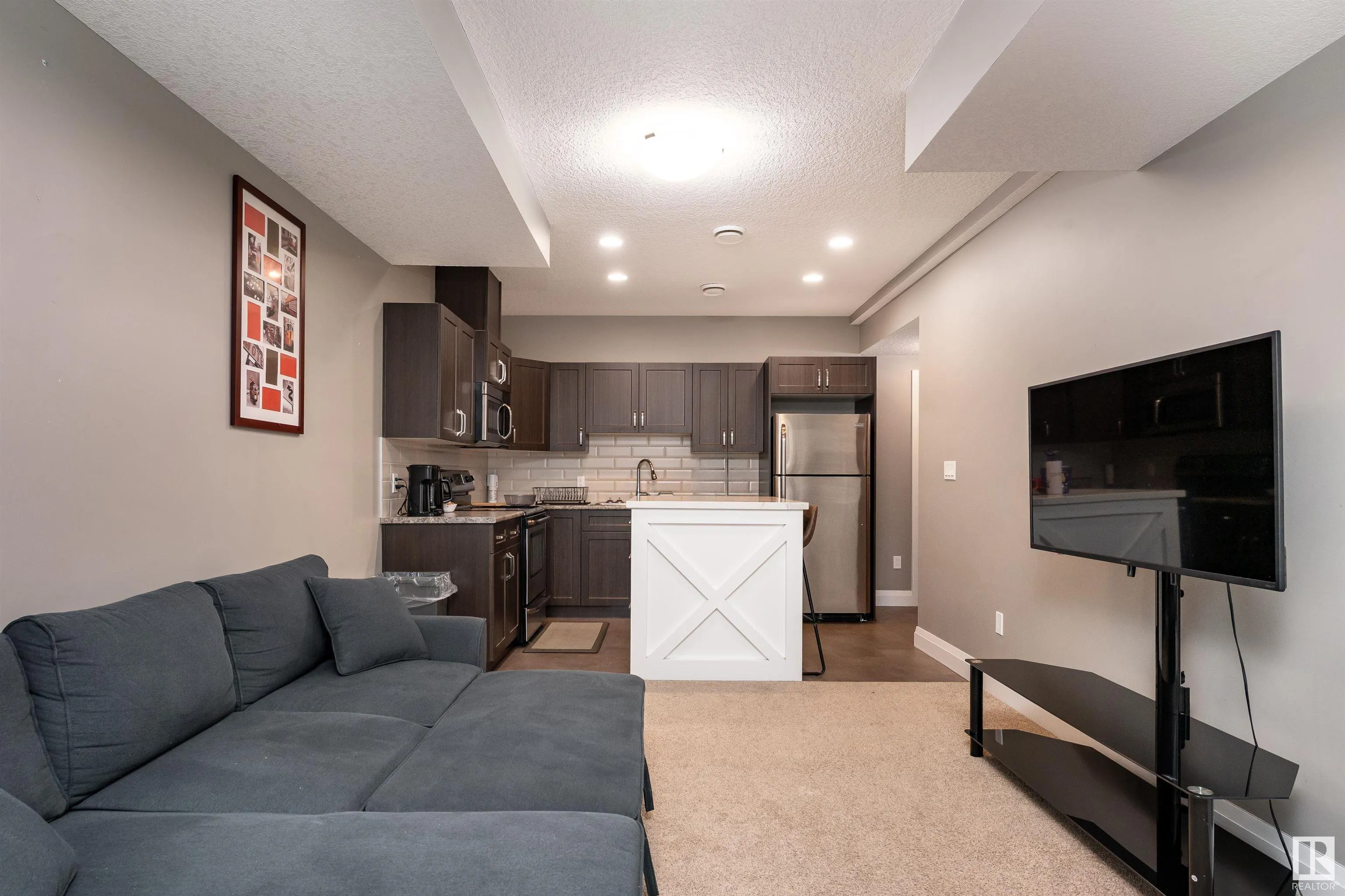 8438 CUSHING Court