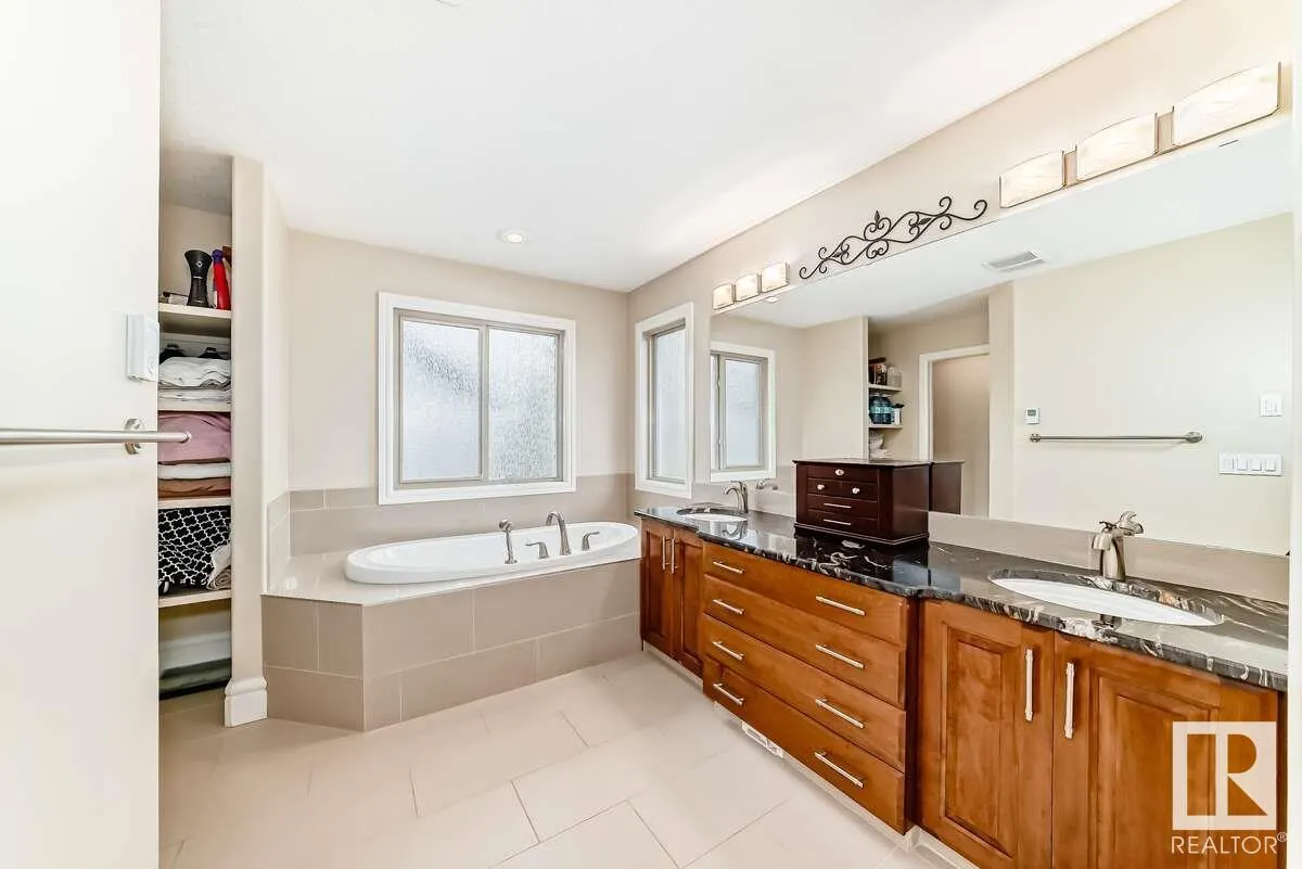 5420 SUNVIEW Bay